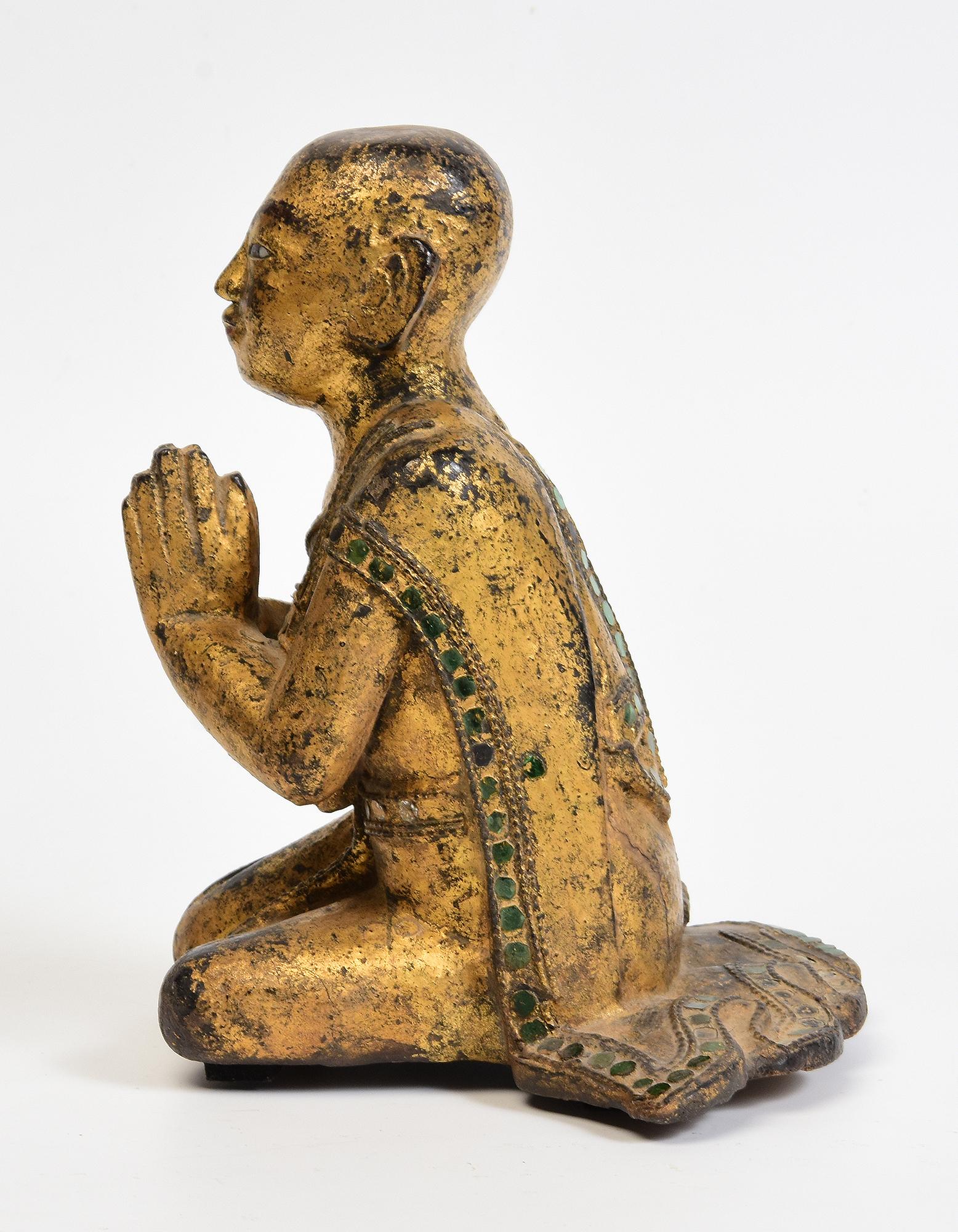 19th Century, Mandalay, Antique Burmese Wooden Seated Monk / Disciple For Sale 2