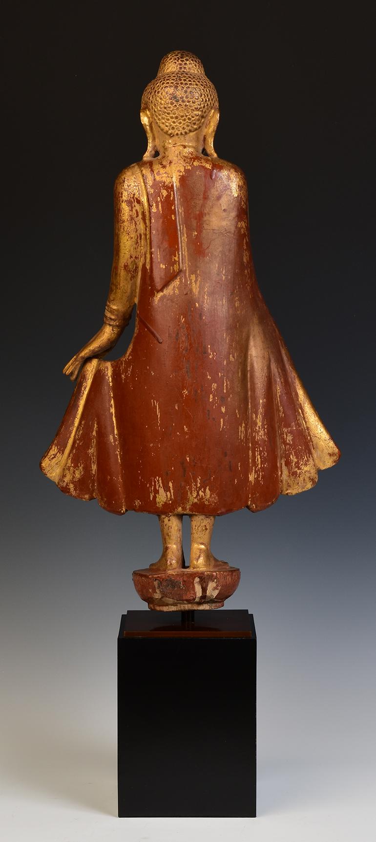 19th Century, Mandalay, Antique Burmese Wooden Standing Buddha For Sale 6