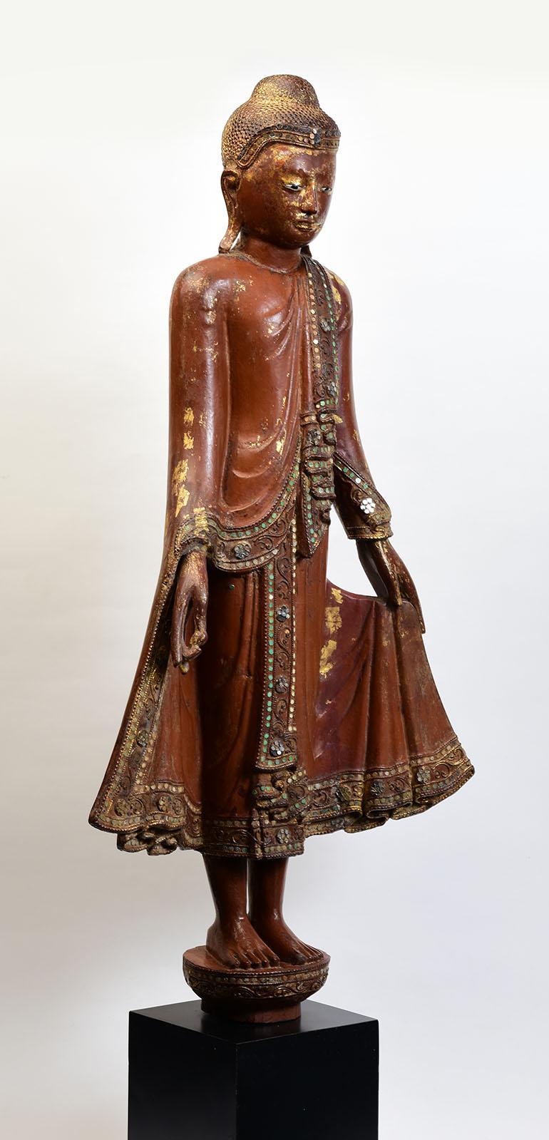19th Century, Mandalay, Antique Burmese Wooden Standing Buddha 7