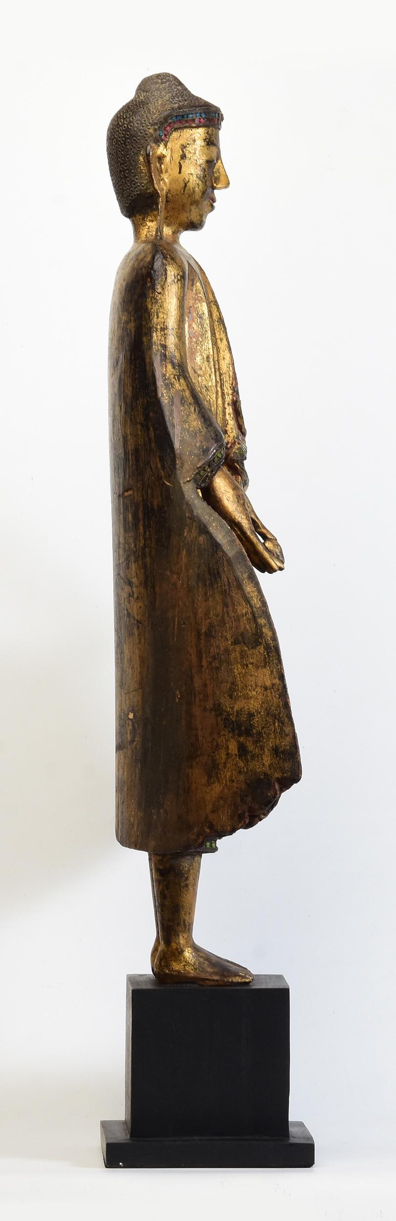 Mandalay, antiker burmesischer Buddha aus Holz, 19. Jahrhundert im Angebot 6