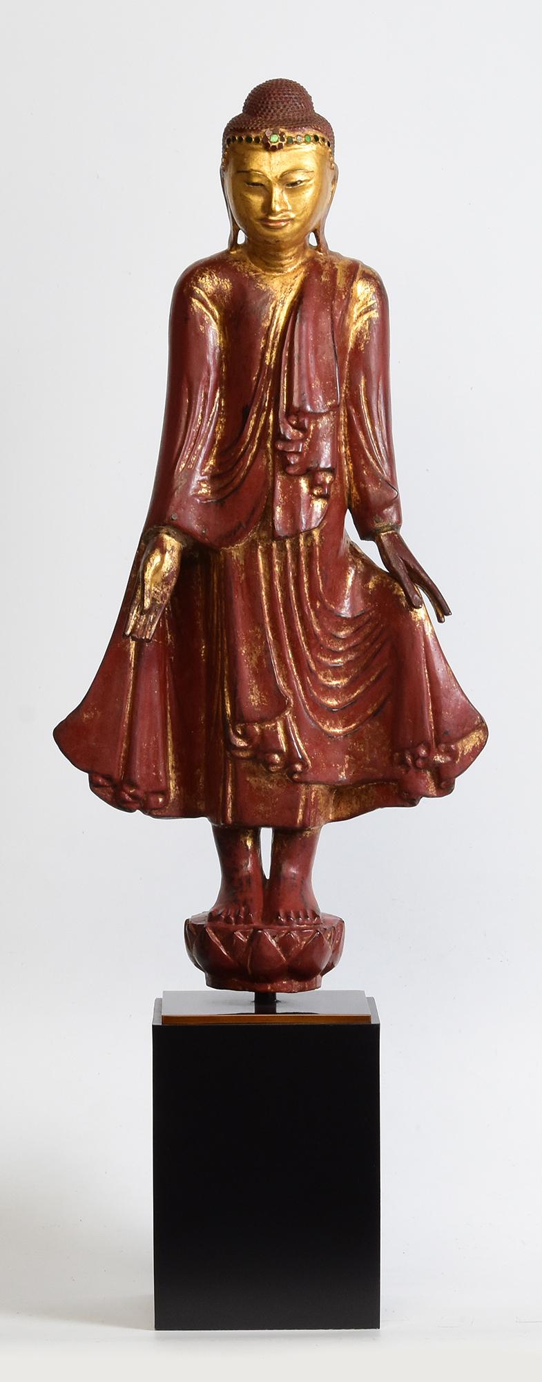 19th Century, Mandalay, Antique Burmese Wooden Standing Buddha For Sale 9