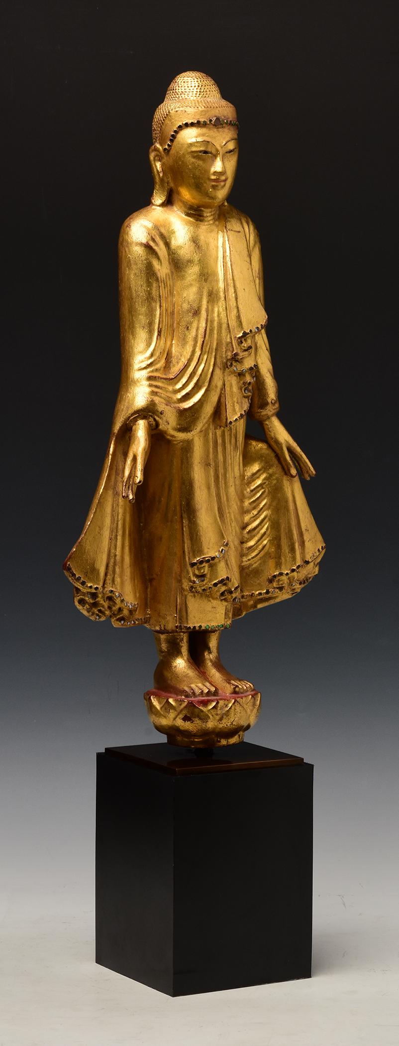19th Century, Mandalay, Antique Burmese Wooden Standing Buddha For Sale 9