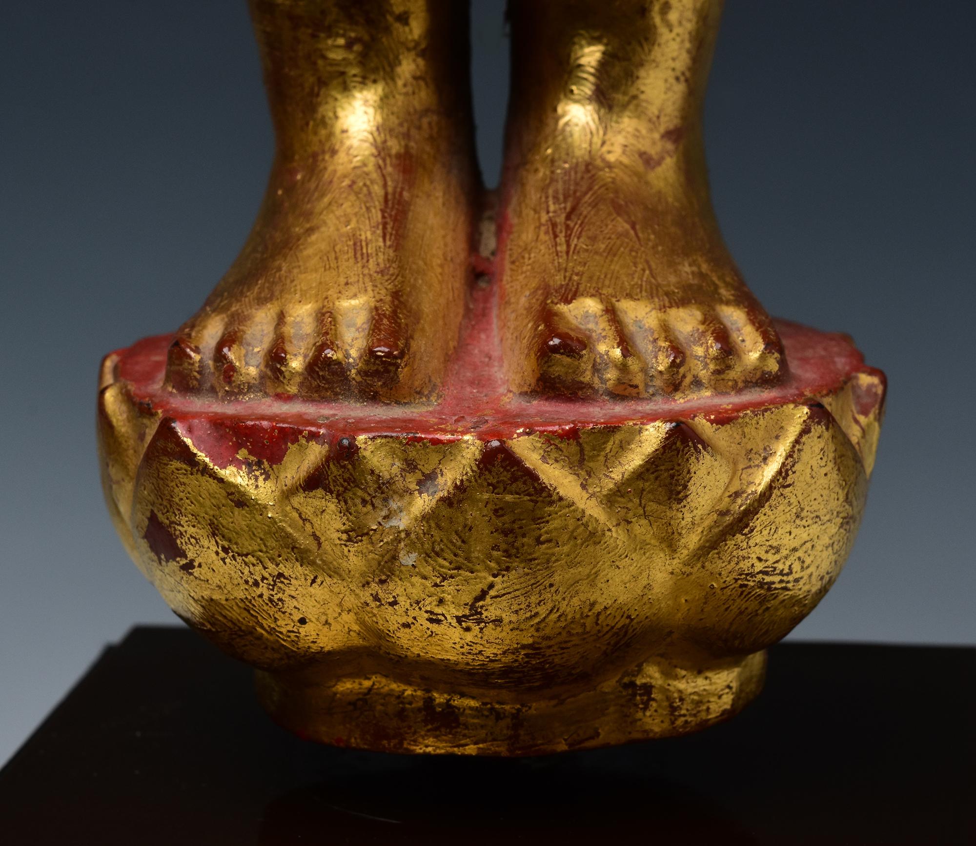19th Century, Mandalay, Antique Burmese Wooden Standing Buddha For Sale 3