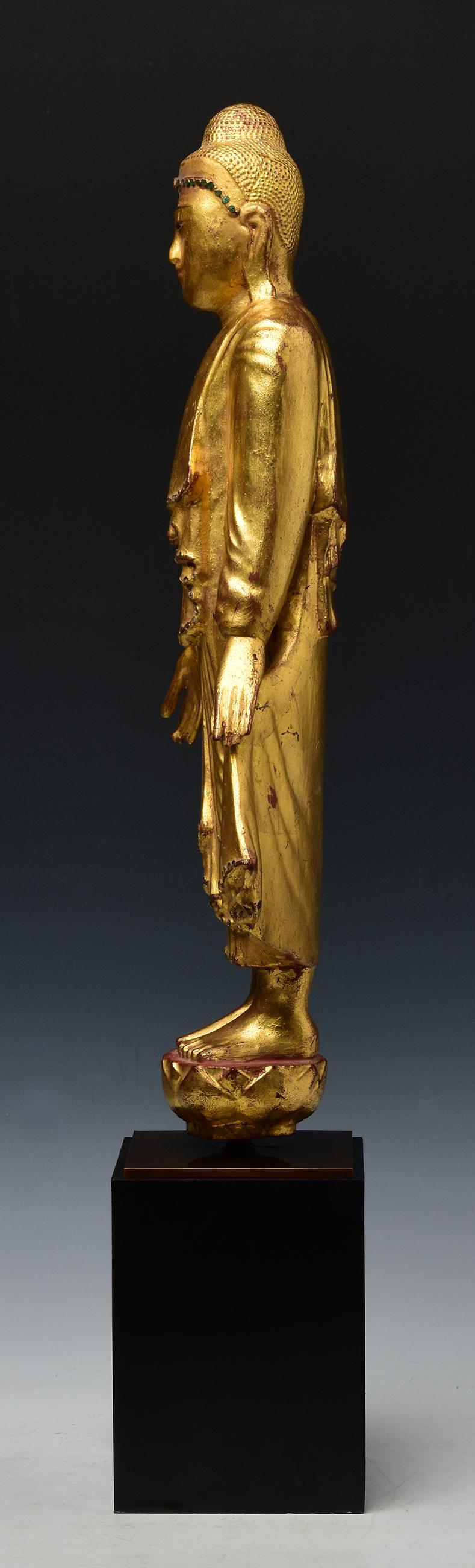 19th Century, Mandalay, Antique Burmese Wooden Standing Buddha For Sale 5