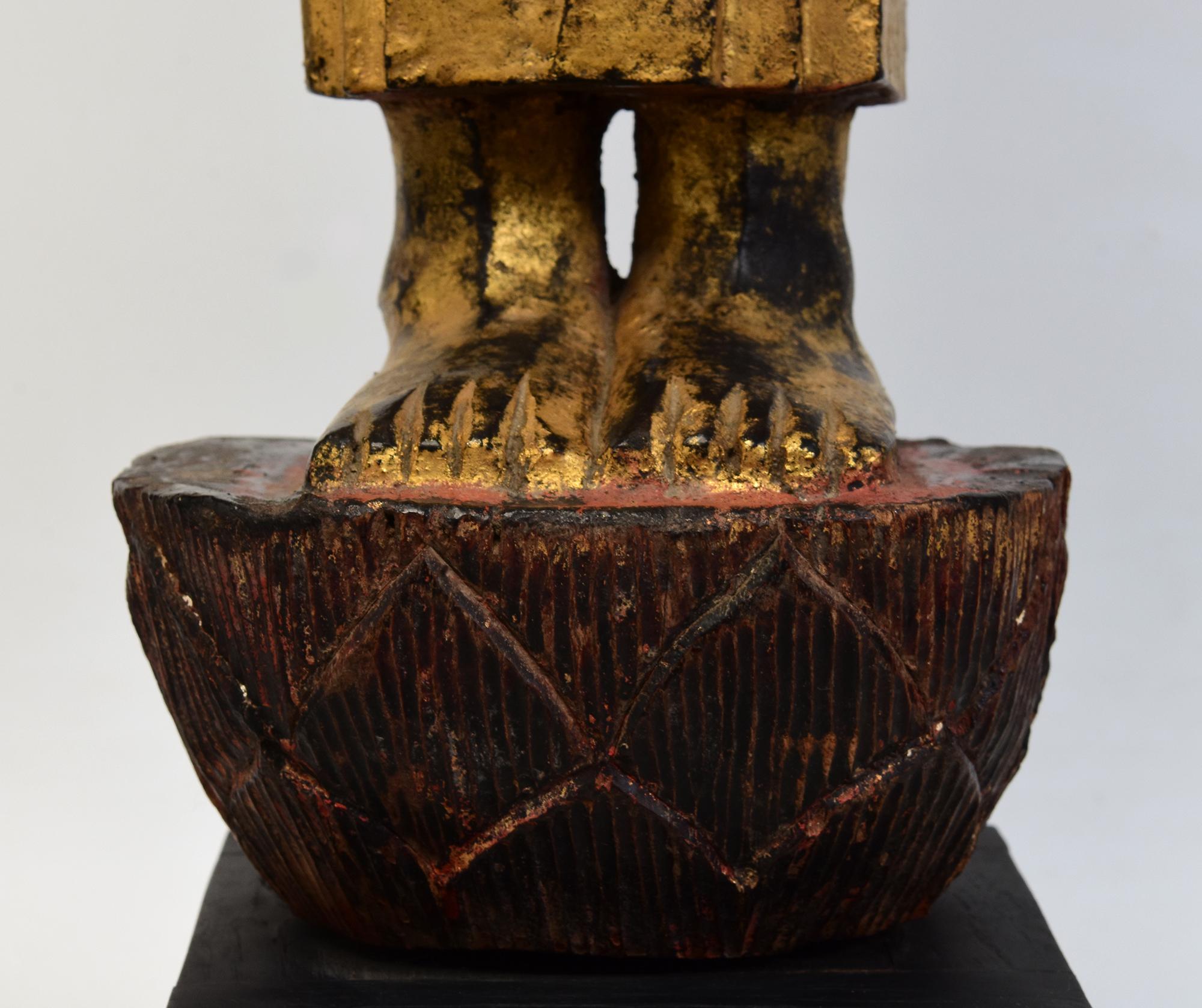 19th Century, Mandalay, Antique Burmese Wooden Standing Buddha with Gilded Gold For Sale 2