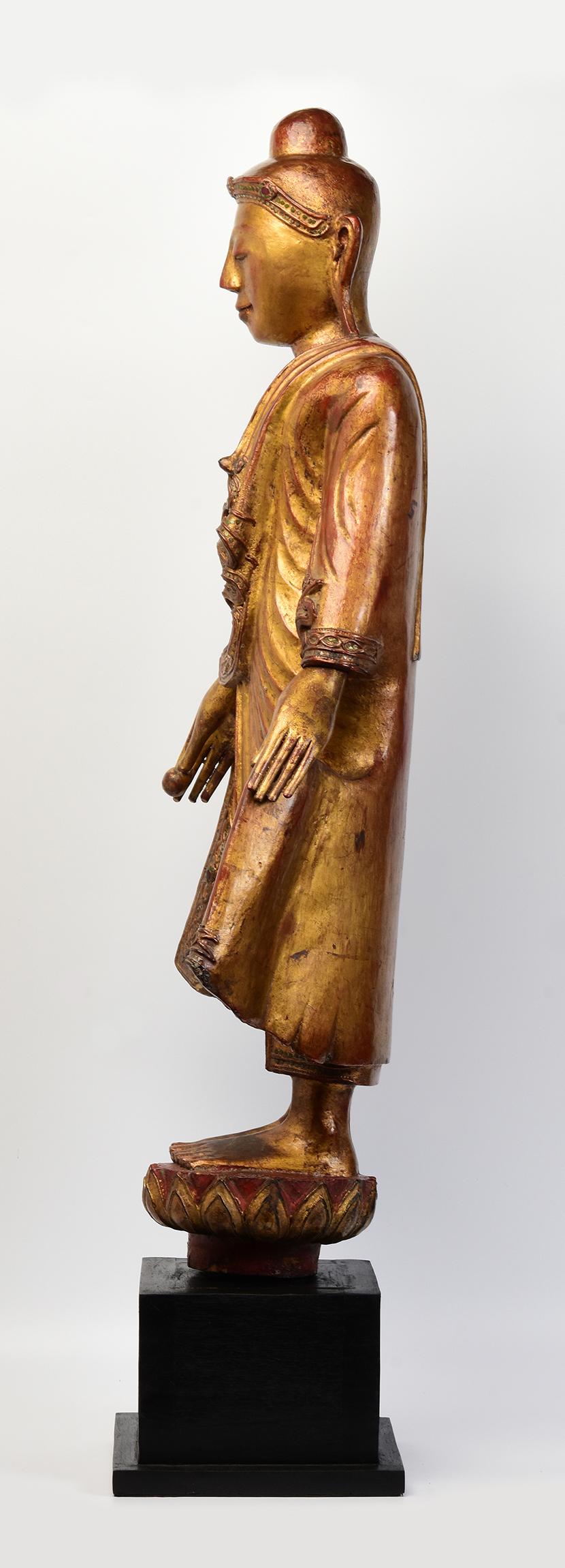 19th Century, Mandalay, Antique Burmese Wooden Standing Buddha with Gilded Gold For Sale 5