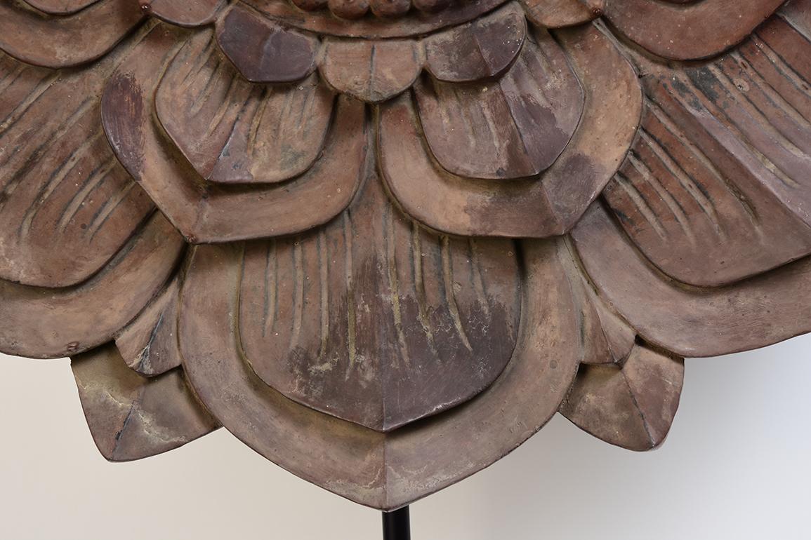 19th Century, Mandalay, Large Antique Burmese Wooden Flower Decoration For Sale 5