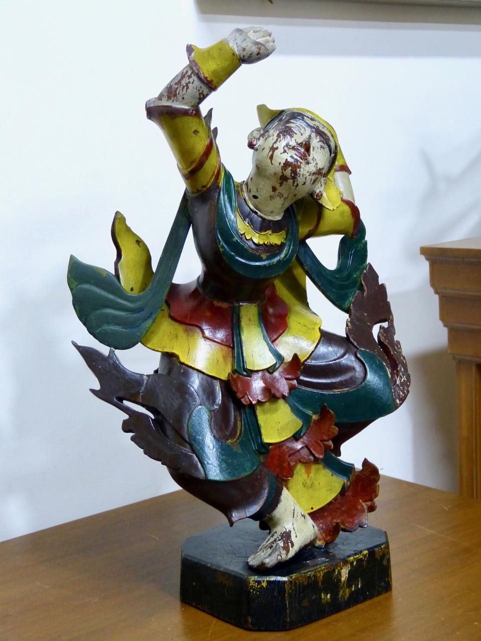 Antique 19th century Burmese wood dancer
Excellent work and details, very nice patina
It appears that it is signed near the base (Shown in pictures)
Comes with certificate of antiquity.

  