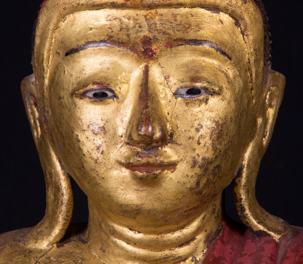 19th century Mandalay style antique Burmese Buddha statue in Bhumisparsha Mudra For Sale 2
