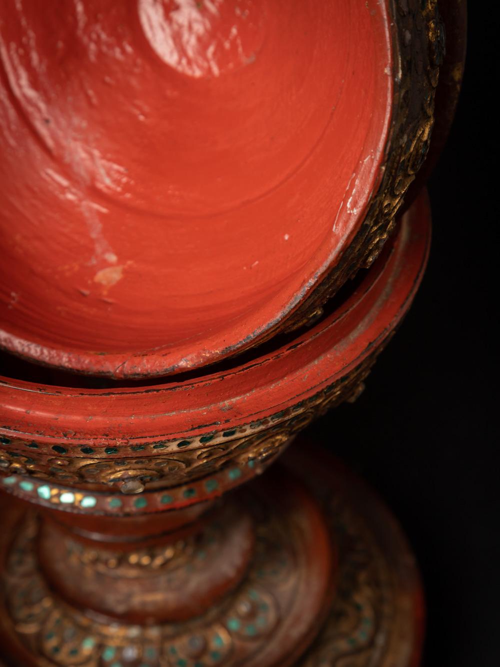 Antikes burmesisches Holzgefäß im Mandalay-Stil des 19. Jahrhunderts im Angebot 12