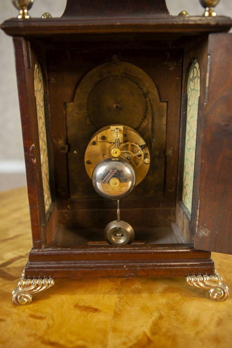 19th-Century Mantel Clock Thomas Smith London with Decorative Metal Fittings 3
