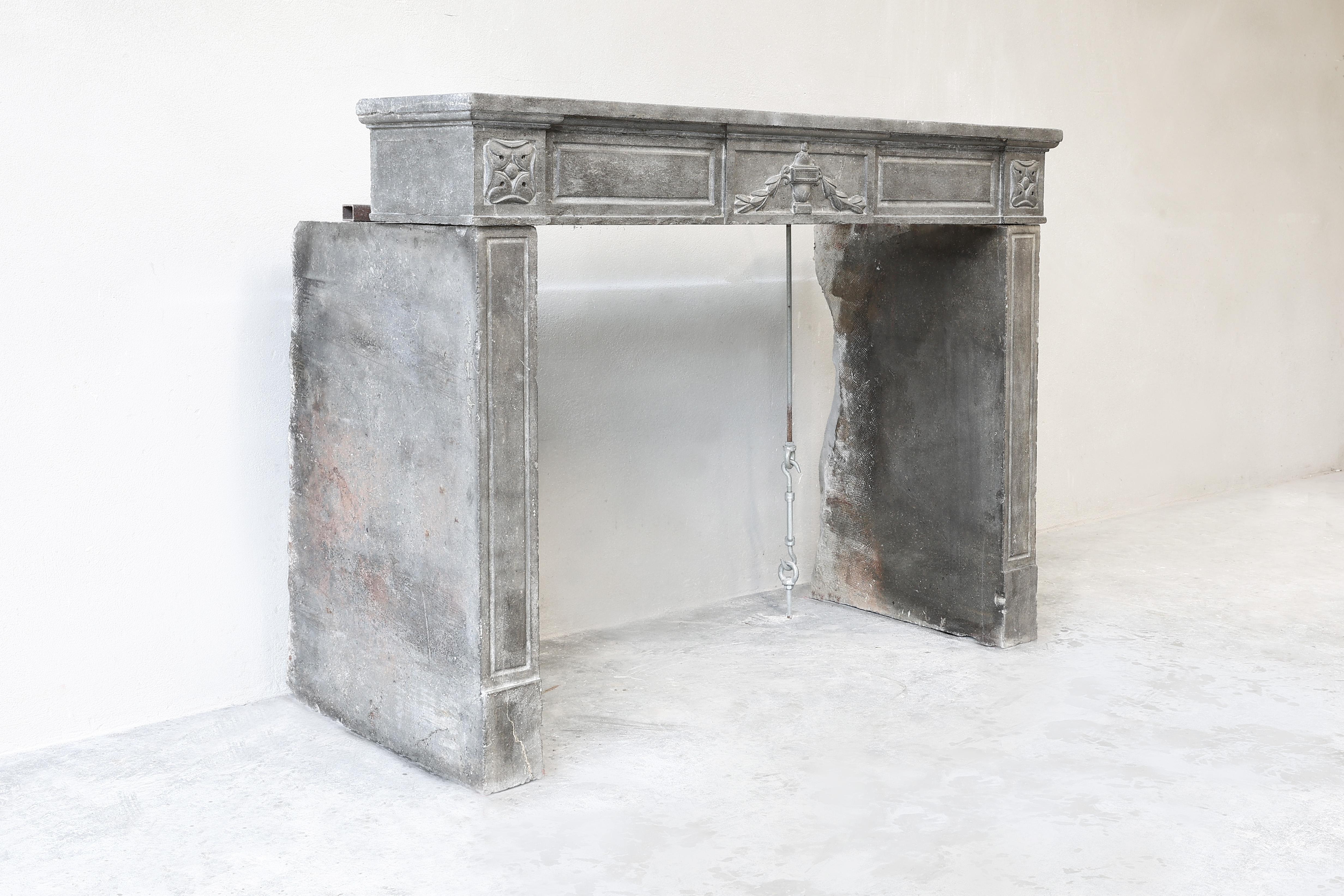 19th Century Mantel Piece in Style of Louis XVI of Gray Marble Stone For Sale 5