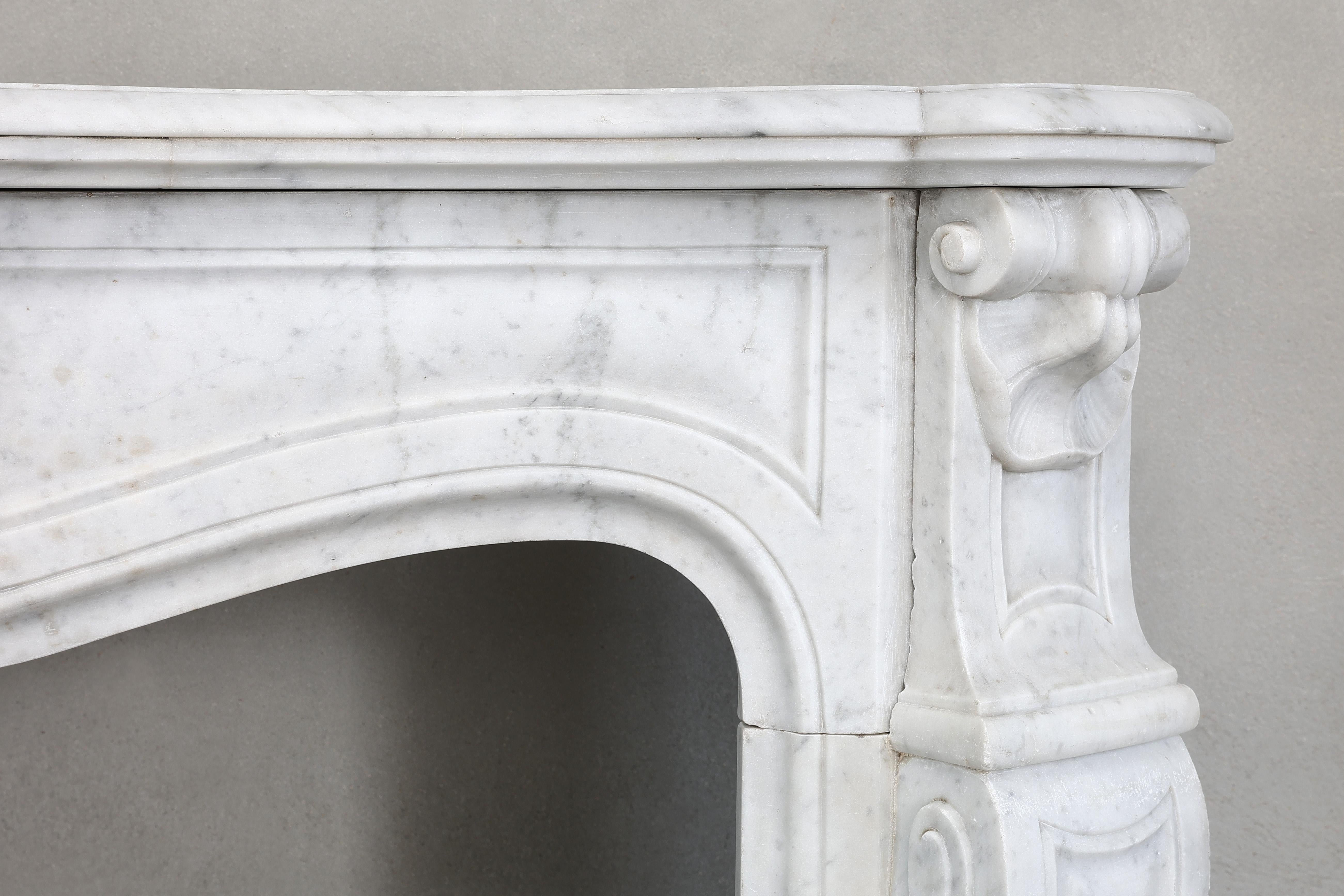 19th Century Mantel Piece of Carrara Marble in Style of Louis XV In Good Condition In Made, NL