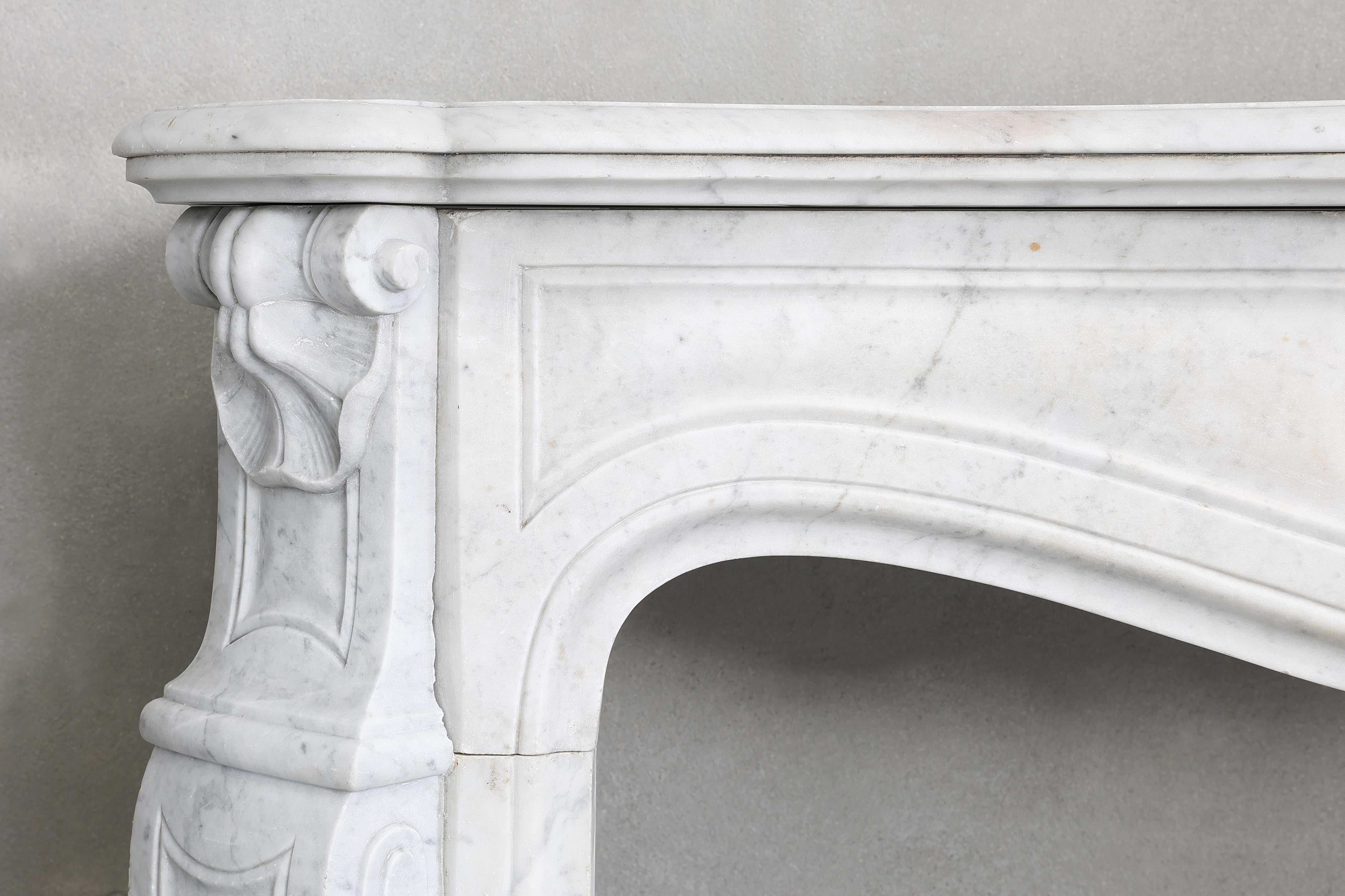 19th Century Mantel Piece of Carrara Marble in Style of Louis XV 1