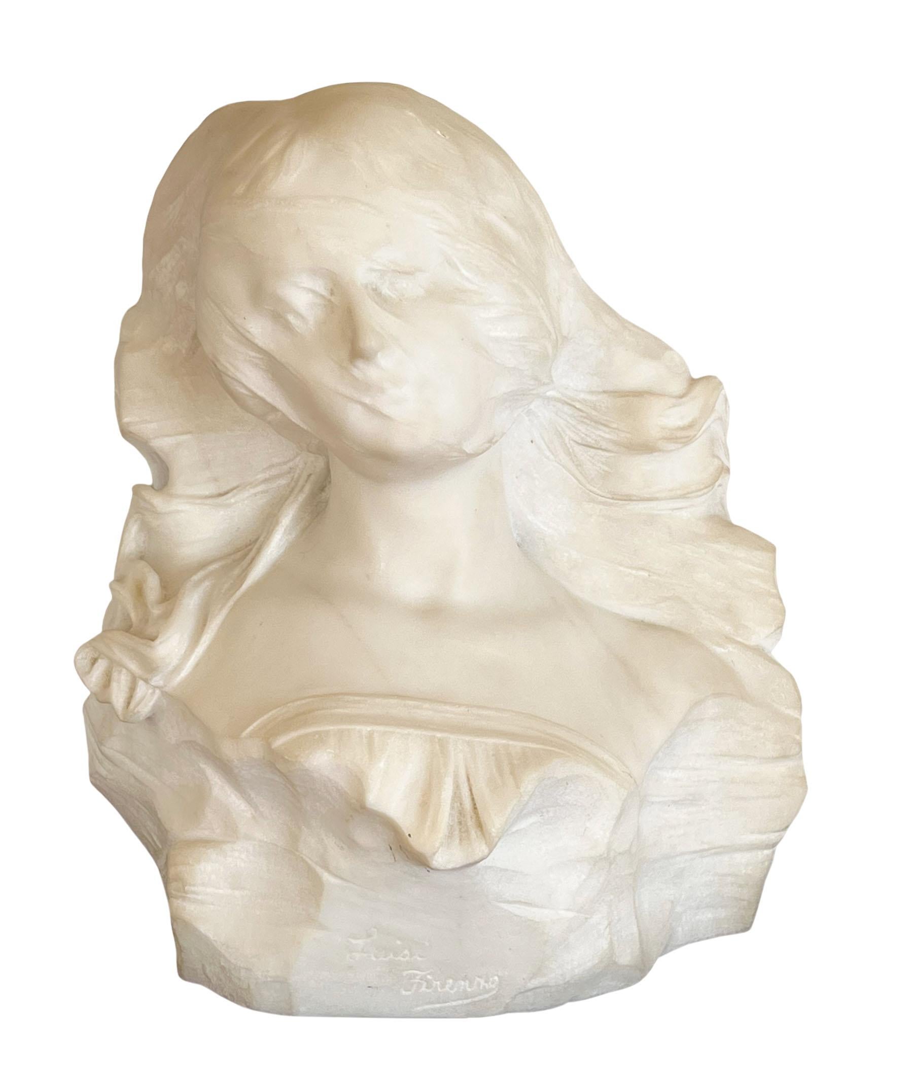 Hand-Carved 19th Century Italian Marble Bust of a Lady with a Veil For Sale