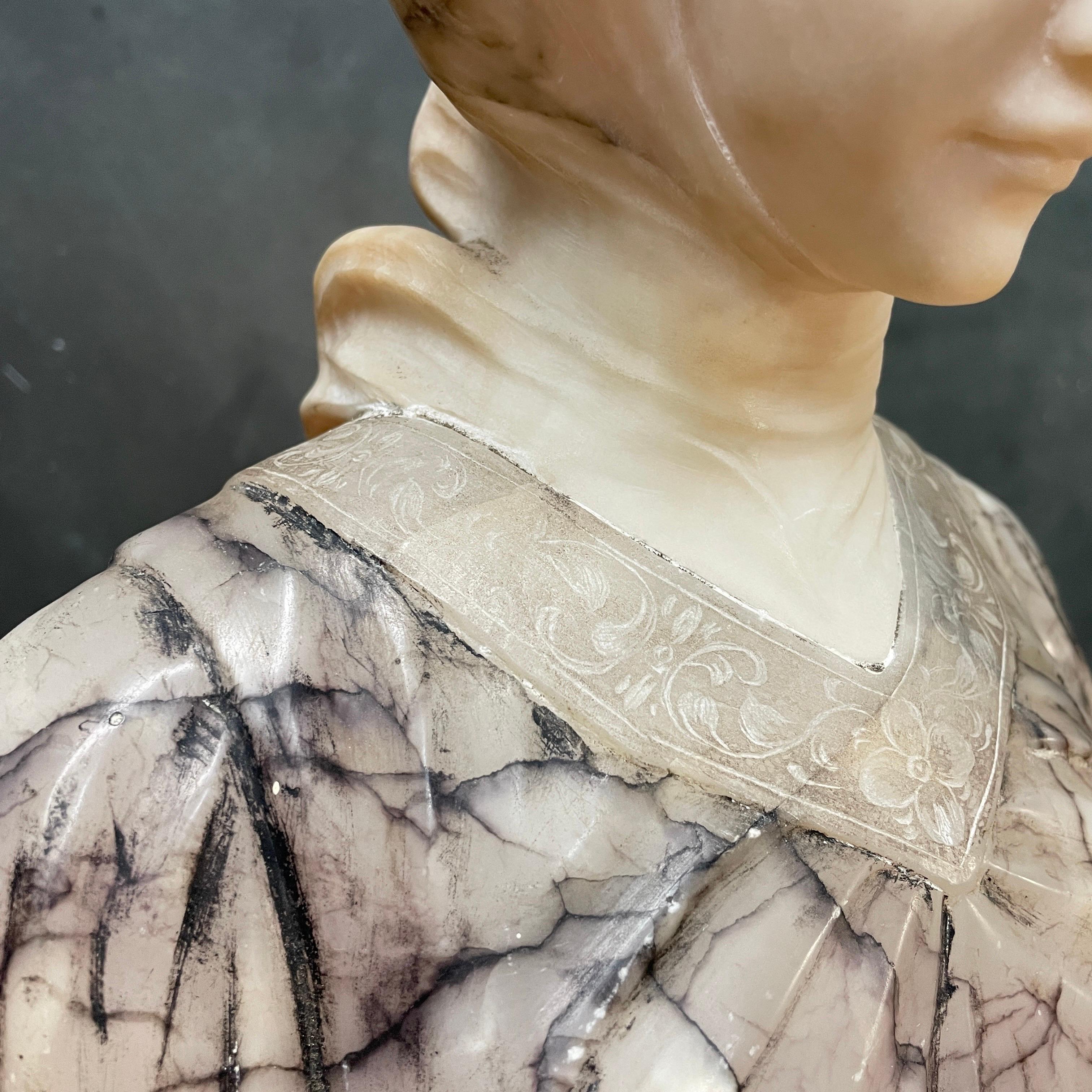 19th Century Marble Bust of Beatrice, Unsigned, in manner of Antonio Canova For Sale 5