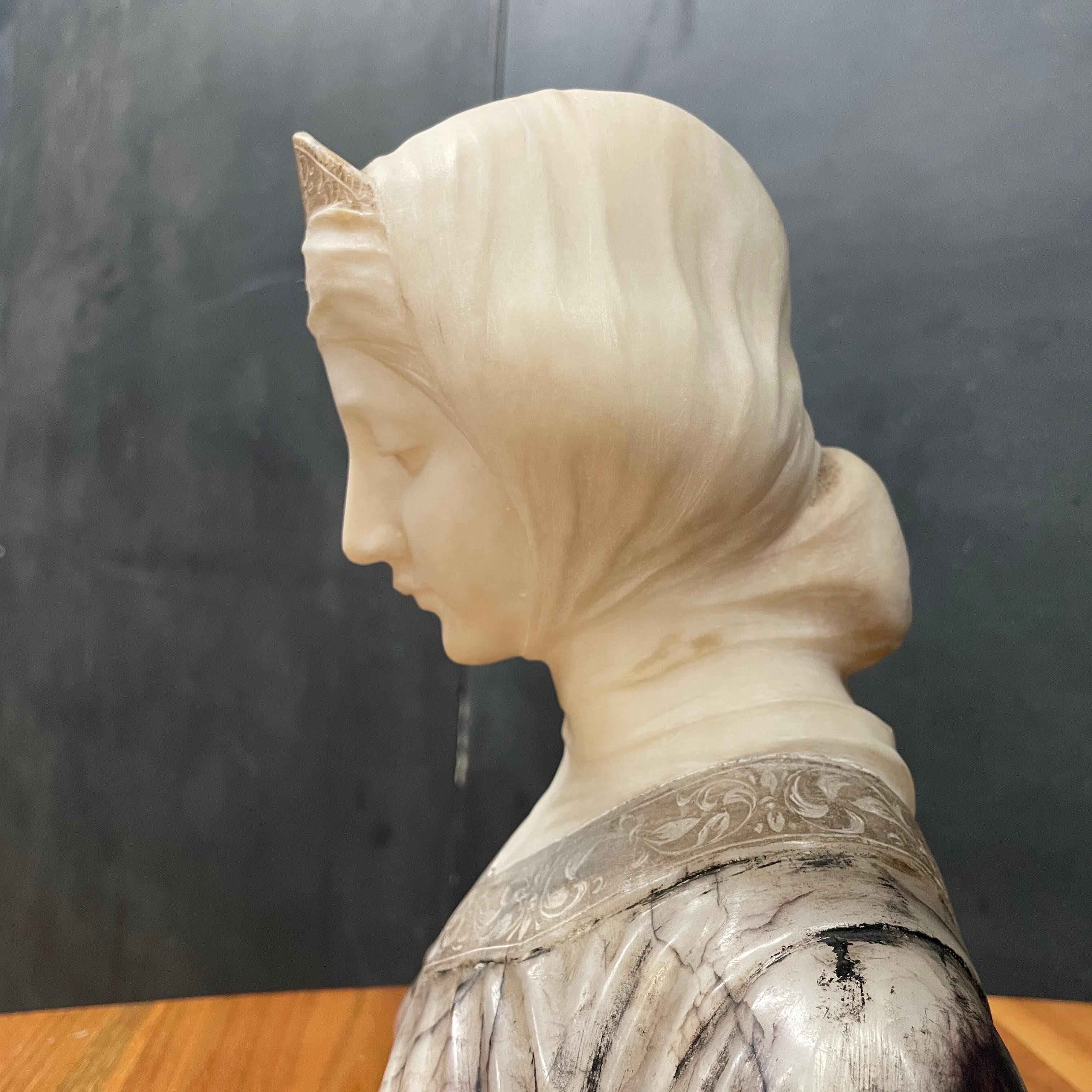 19th Century Marble Bust of Beatrice, Unsigned, in manner of Antonio Canova For Sale 10