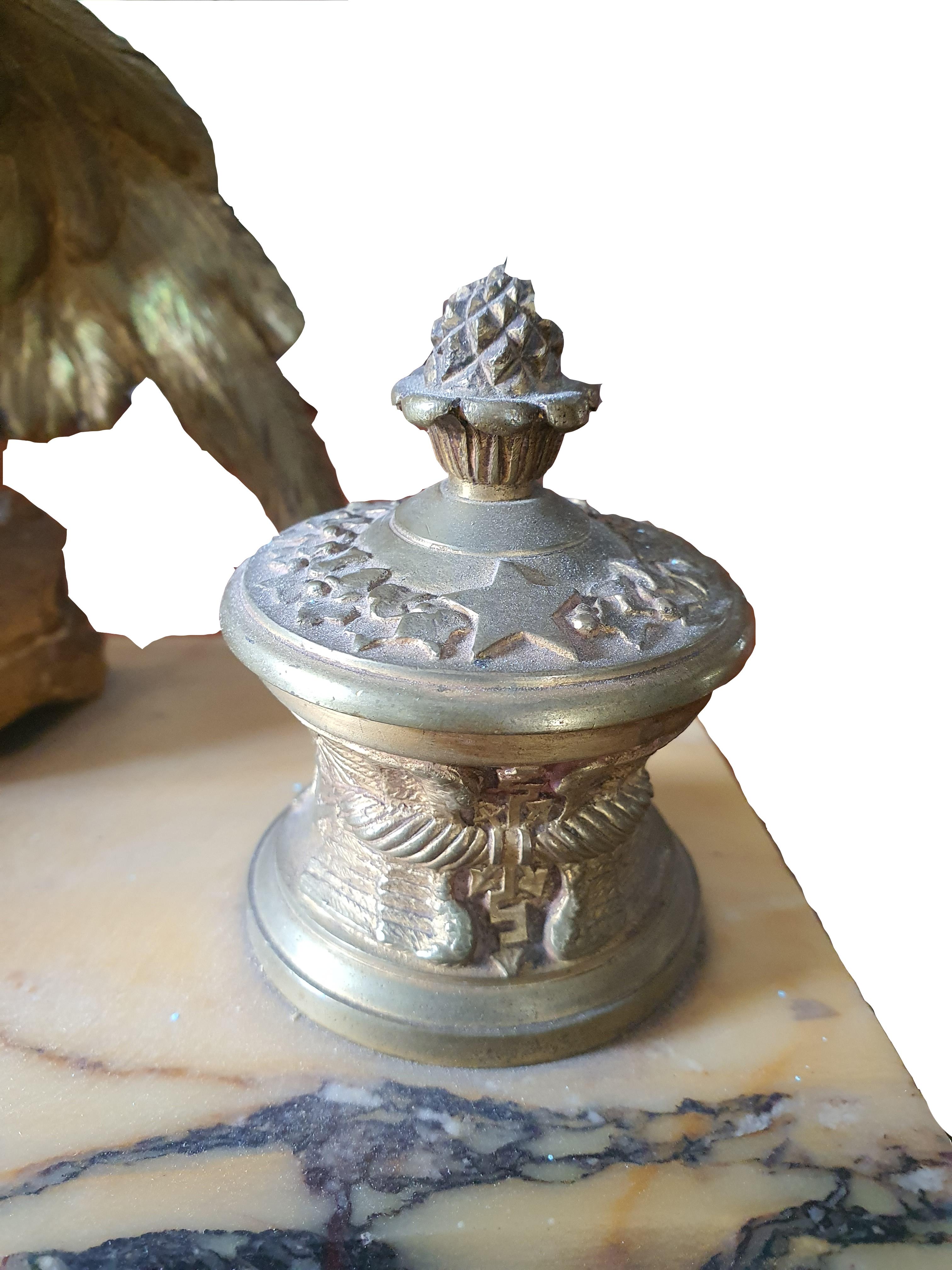 French 19th Century Marble Desk Inkwell, with Gilt Bronze For Sale