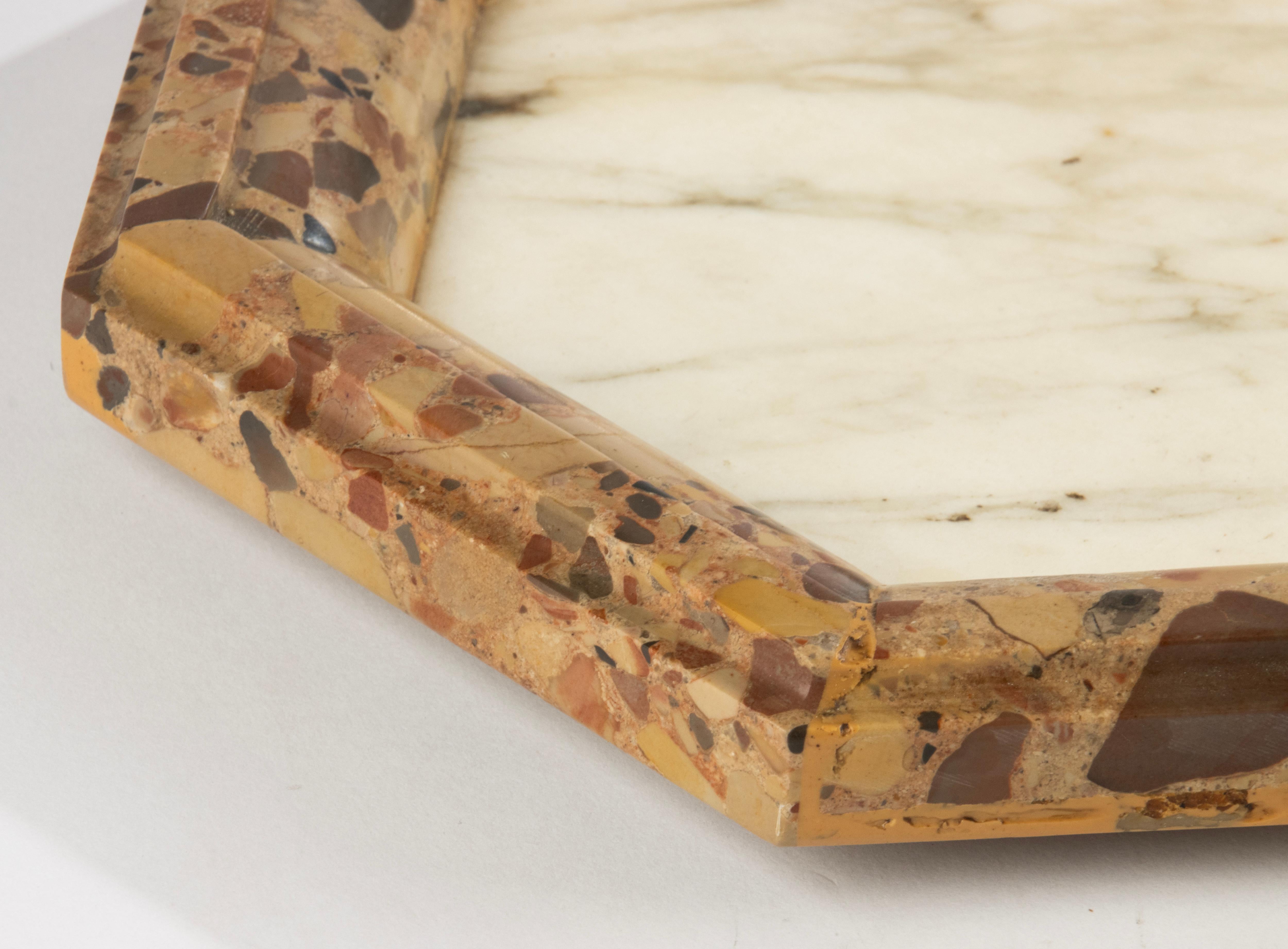 Piatto in marmo del XIX secolo - Marmo Breccia Aleppo in vendita 4
