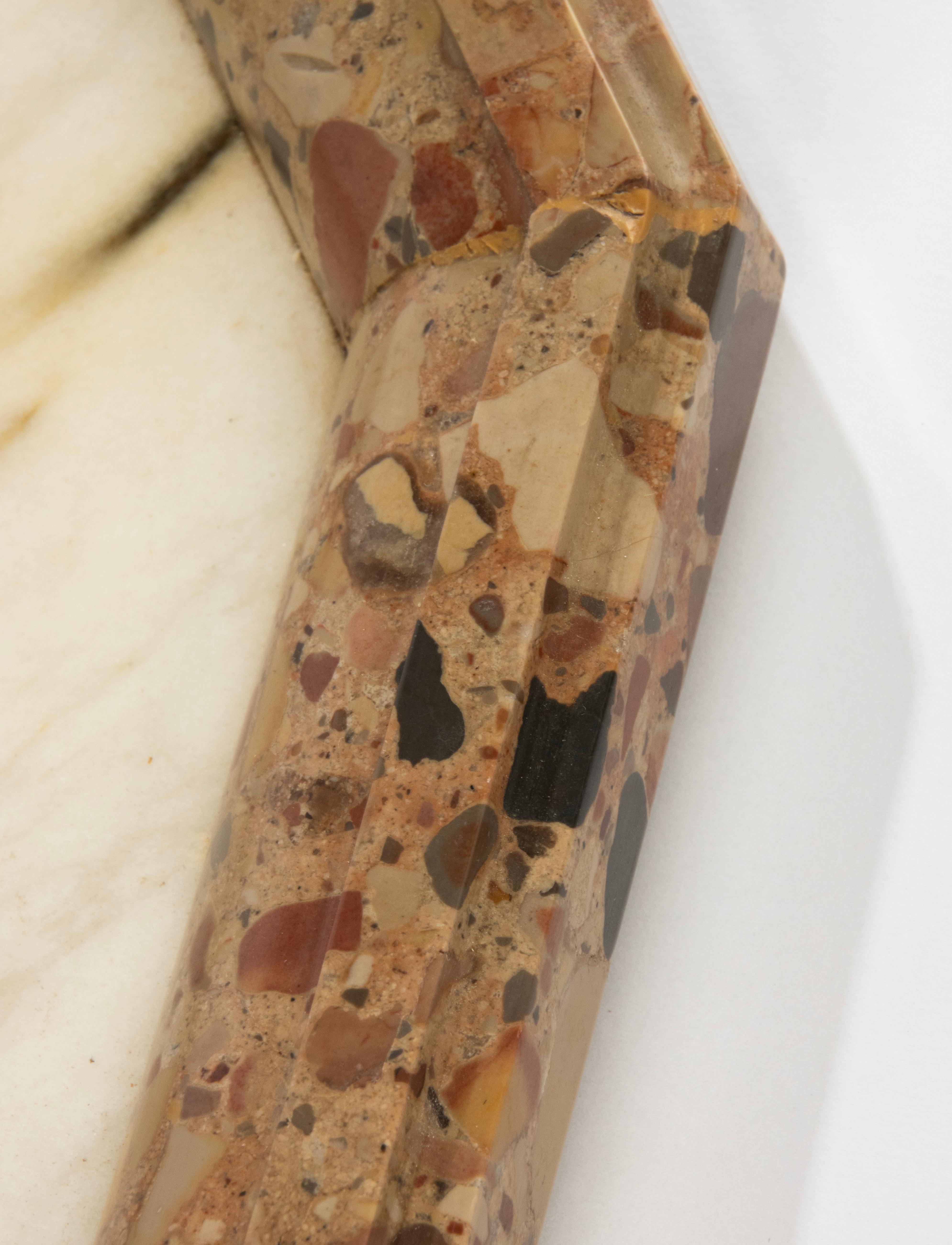 Fine XIX secolo Piatto in marmo del XIX secolo - Marmo Breccia Aleppo in vendita