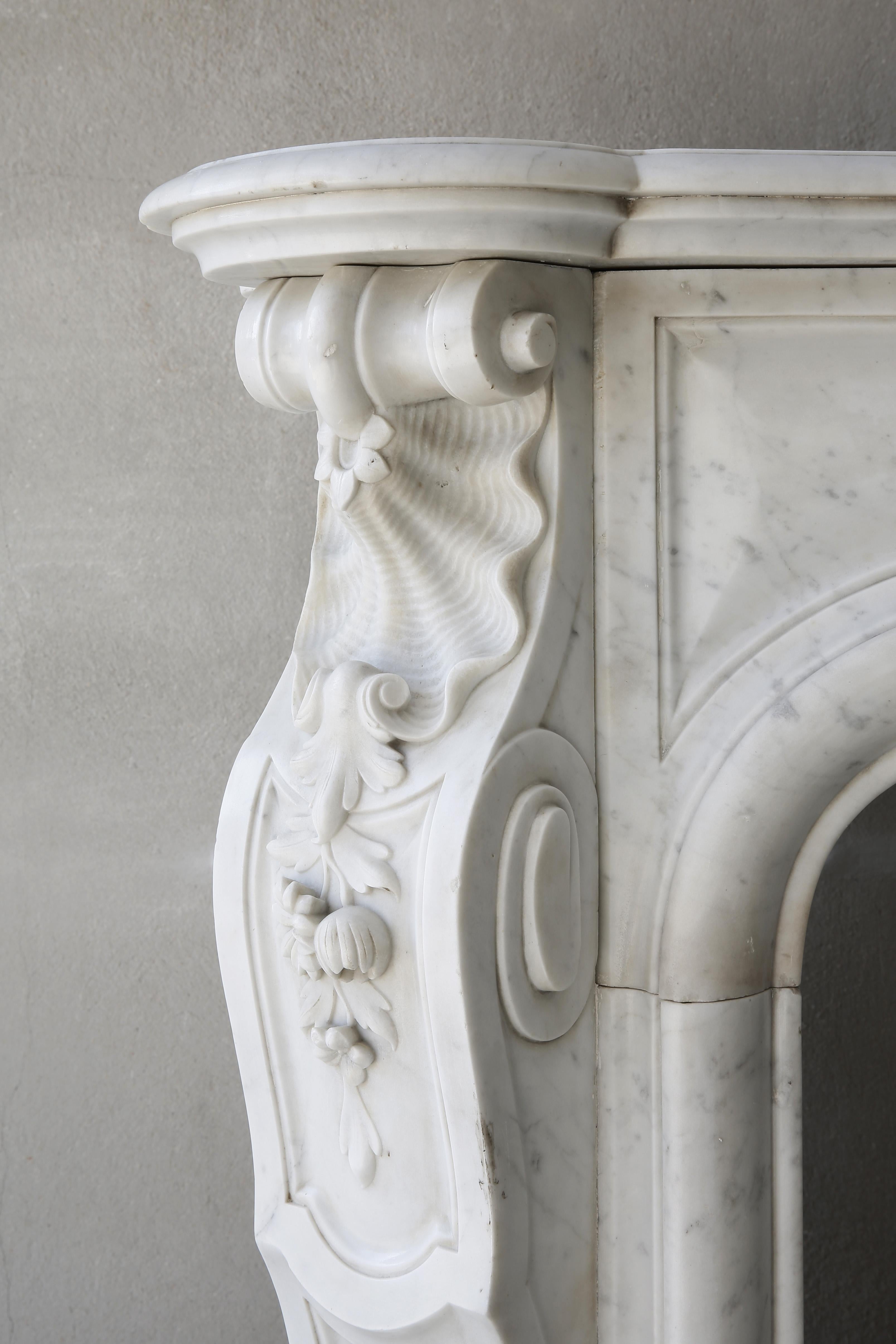 19th Century Marble Fireplace of Carrara Marble in Style of Louis XV 4