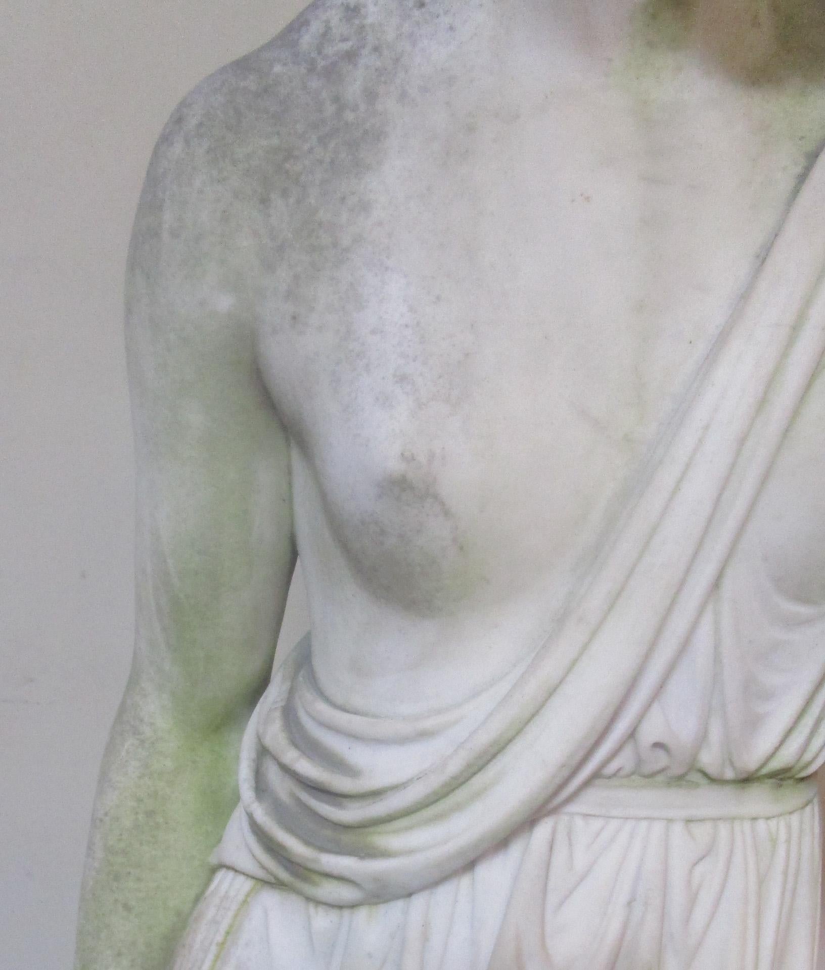 garden goddess statue