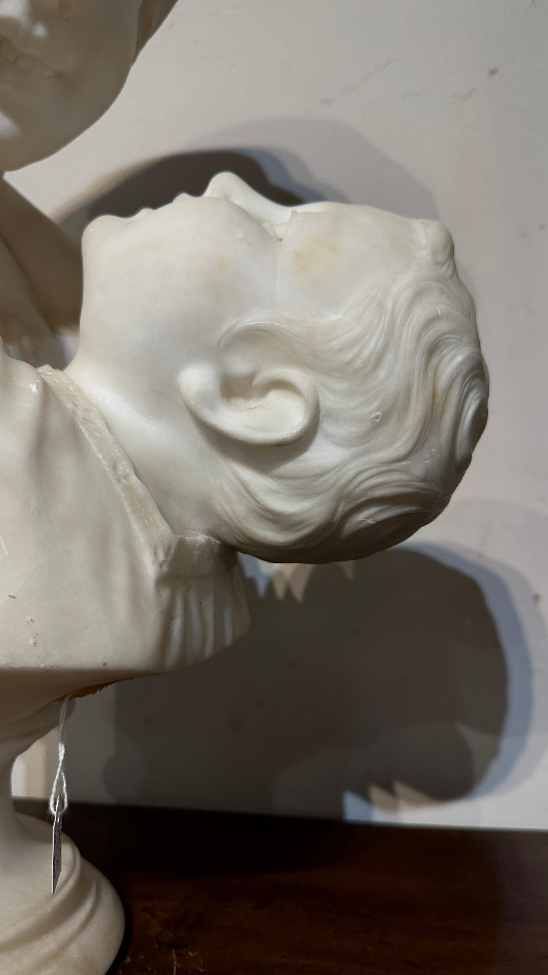 19th CENTURY MARBLE SCULPTURE THE HUG BETWEEN MOTHER AND SON For Sale 
