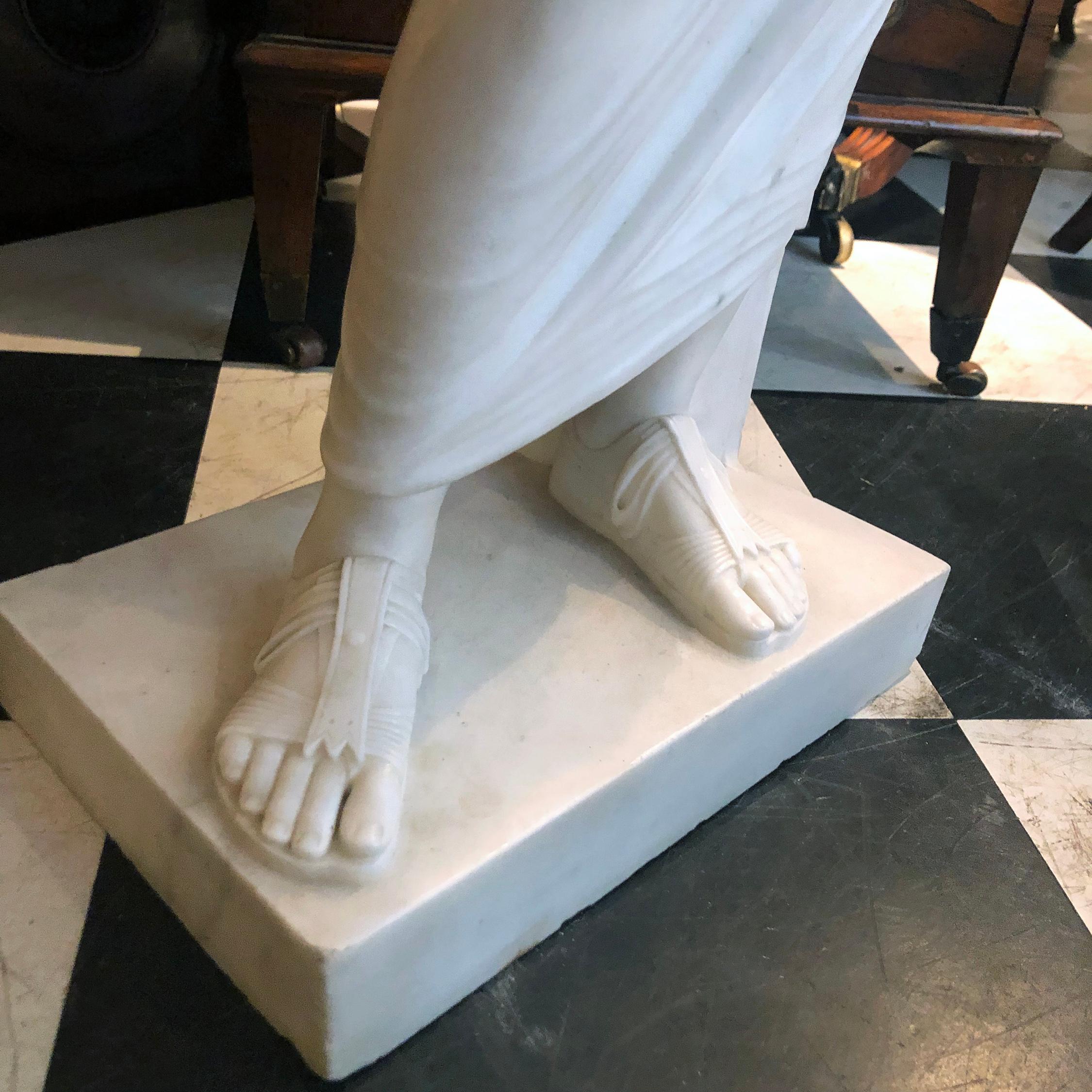 Intagliato a mano Statua di Aristedes in marmo del XIX secolo, firmata da Giacomo Cali in vendita