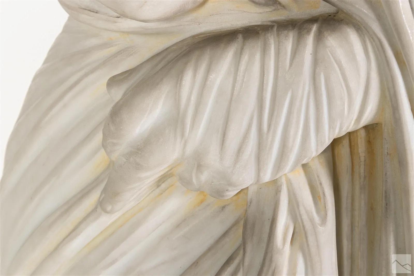Marmorstatue der Livia aus dem 19. Jahrhundert nach der Antike im Angebot 4