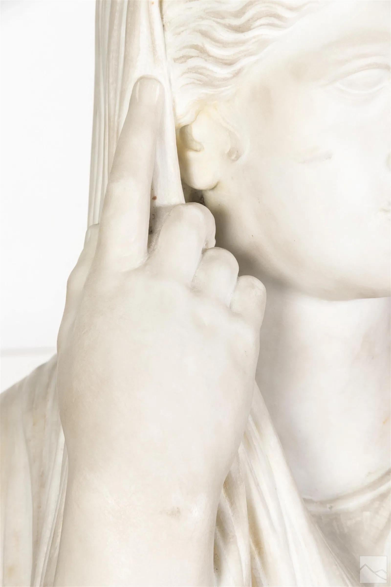Statue de Livia d'après l'ancienne en marbre du 19ème siècle en vente 5