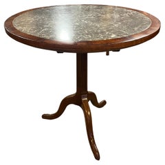 Mesa francesa de pedestal con tapa de mármol del siglo XIX