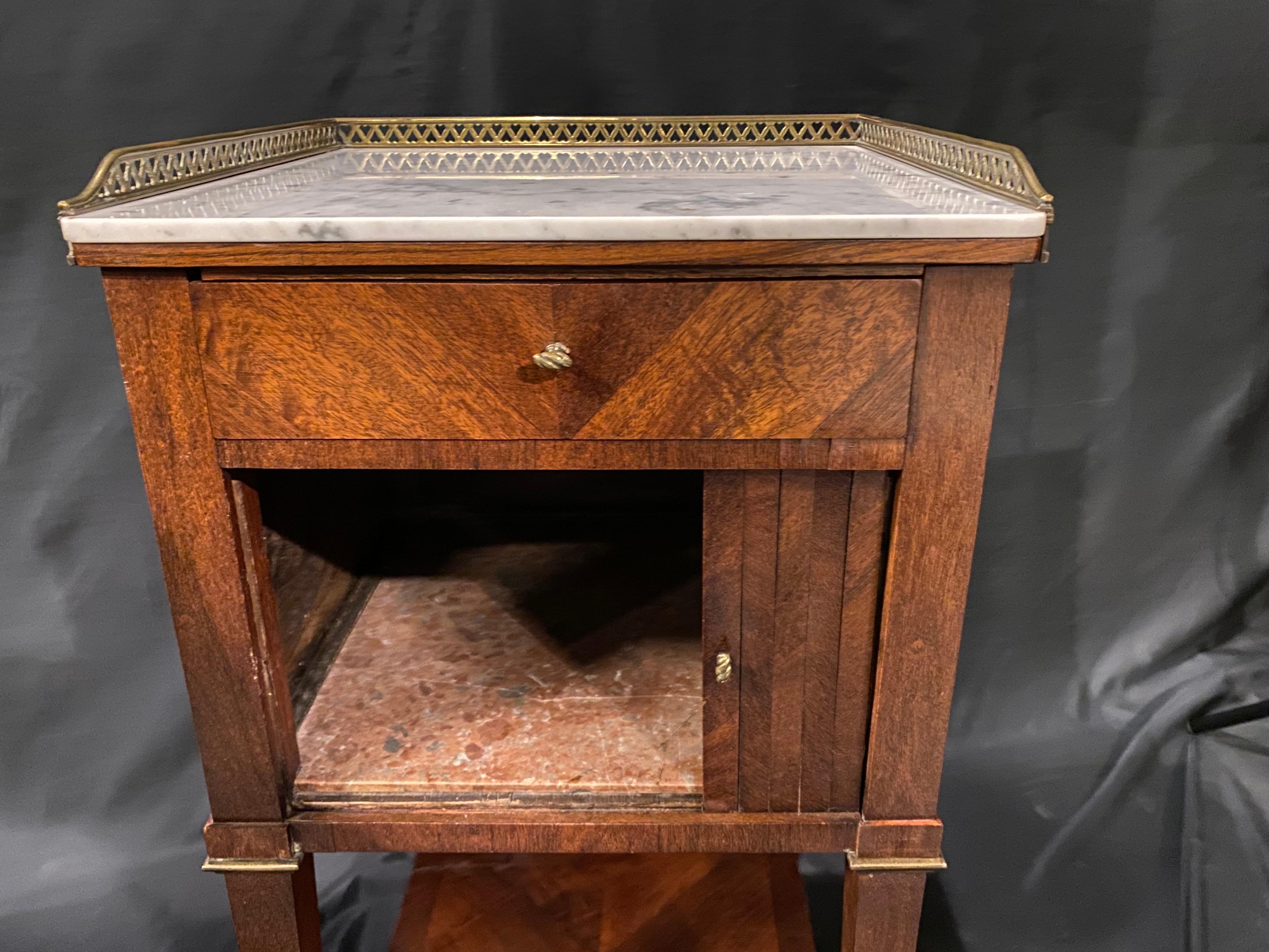 19th Century Marble-Top French Side Table with Brass Gallery For Sale 2