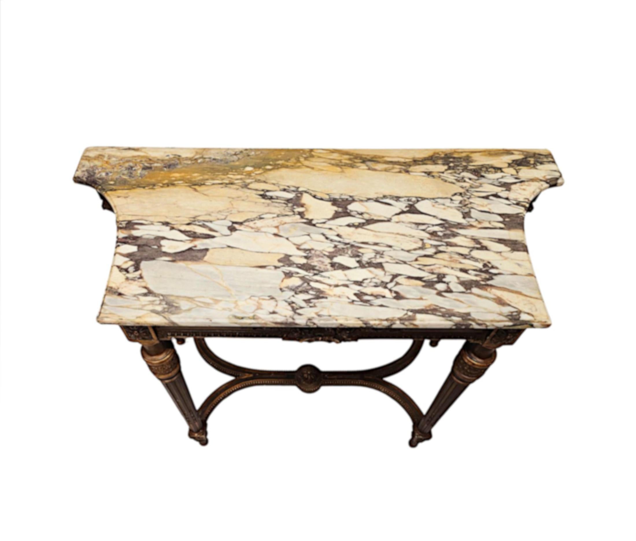 English 19th Century Marble Top Giltwood Console Table For Sale