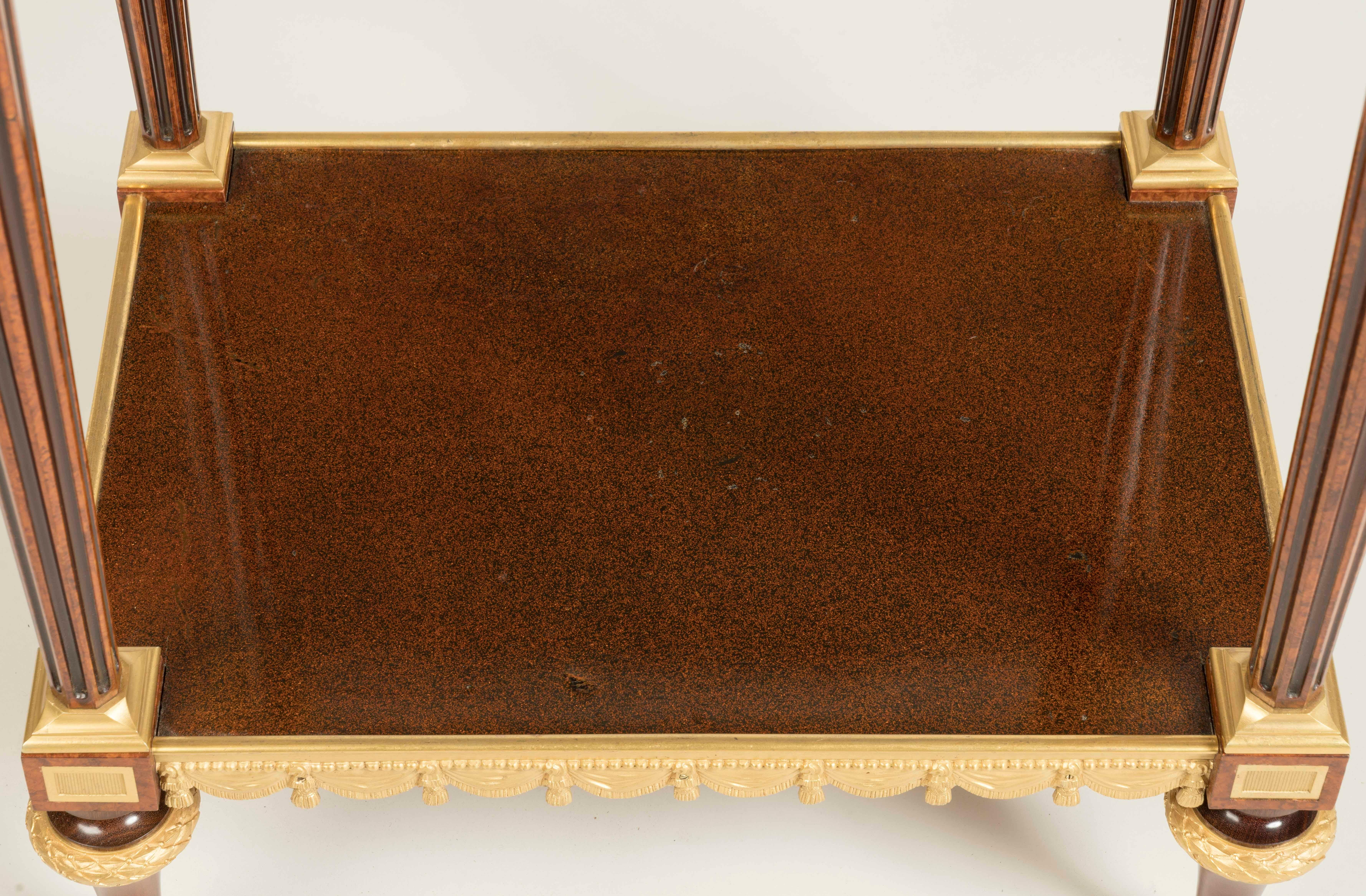 Table en laque du 19ème siècle de style Louis XVI par Henry Dasson Bon état - En vente à London, GB