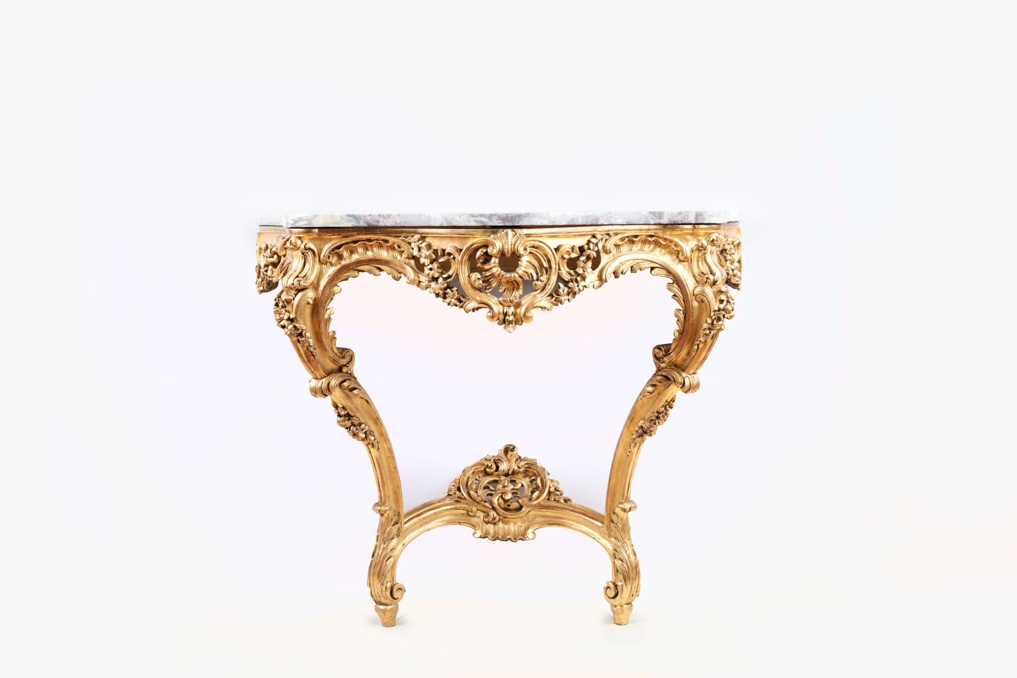 Vergoldeter Konsolentisch mit Marmorplatte aus dem 19. Jahrhundert (Louis XV.) im Angebot