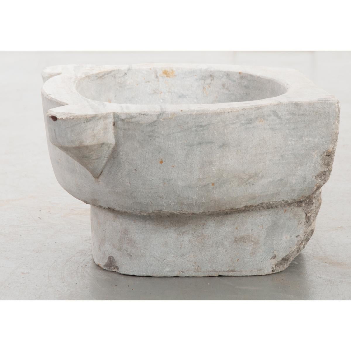 19th Century Marble Water Basin In Good Condition For Sale In Baton Rouge, LA