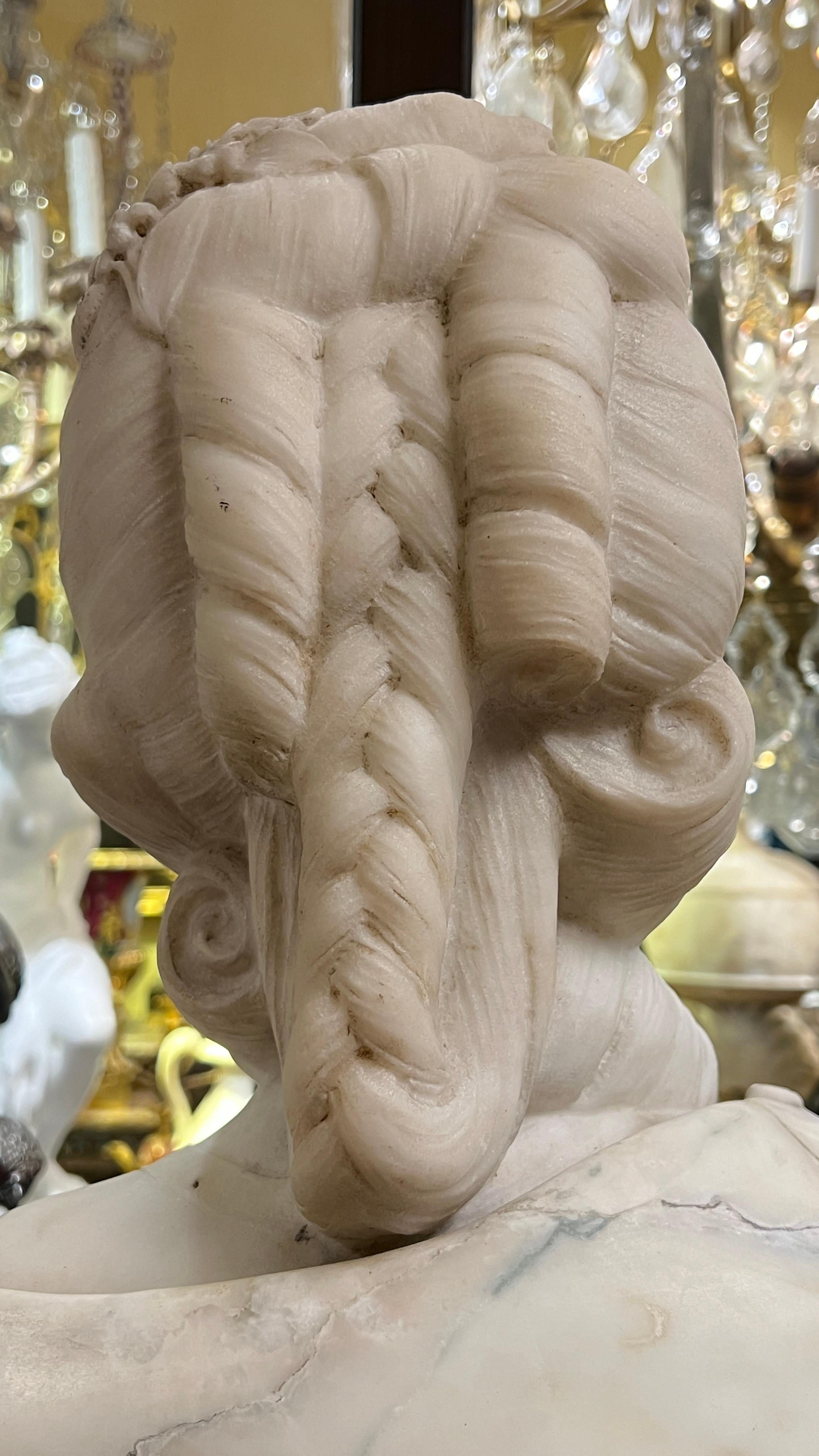 Marbre Buste de Marie-Antoinette du 19ème siècle d'après Felix Lecomte (1737-1817) en vente