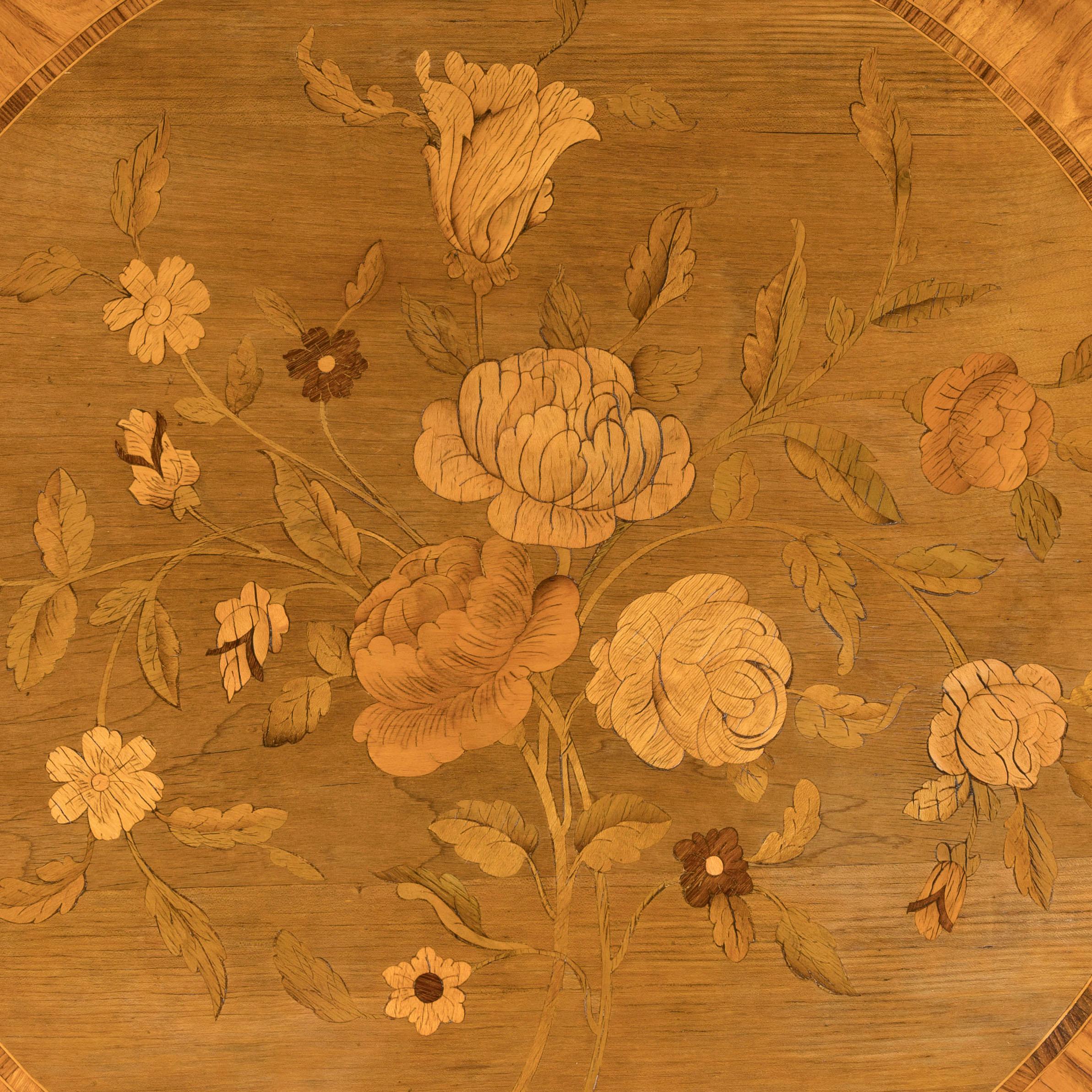 19th Century Marquetry Inlaid & Ormolu Table attributed to François Linke In Good Condition For Sale In London, GB