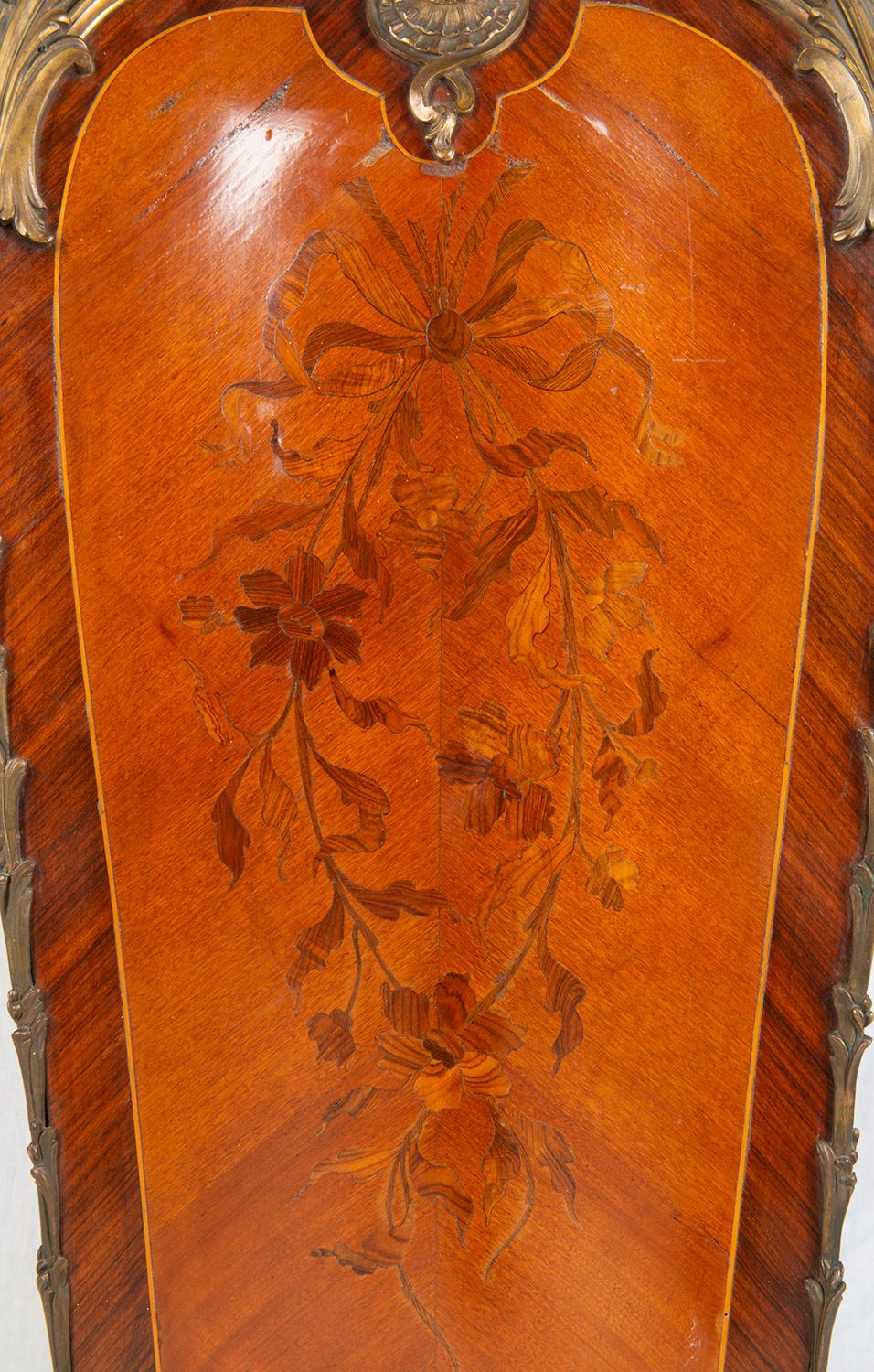 Gilt 19th Century Marquetry Inlaid Pedestal, in the Style of 'Linke' For Sale