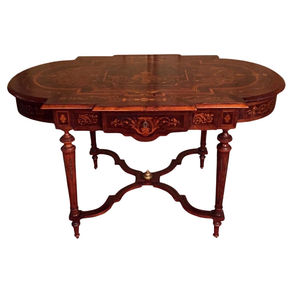 Mesa de salón Luis XVI del siglo XIX con marquetería y chapado noble en venta