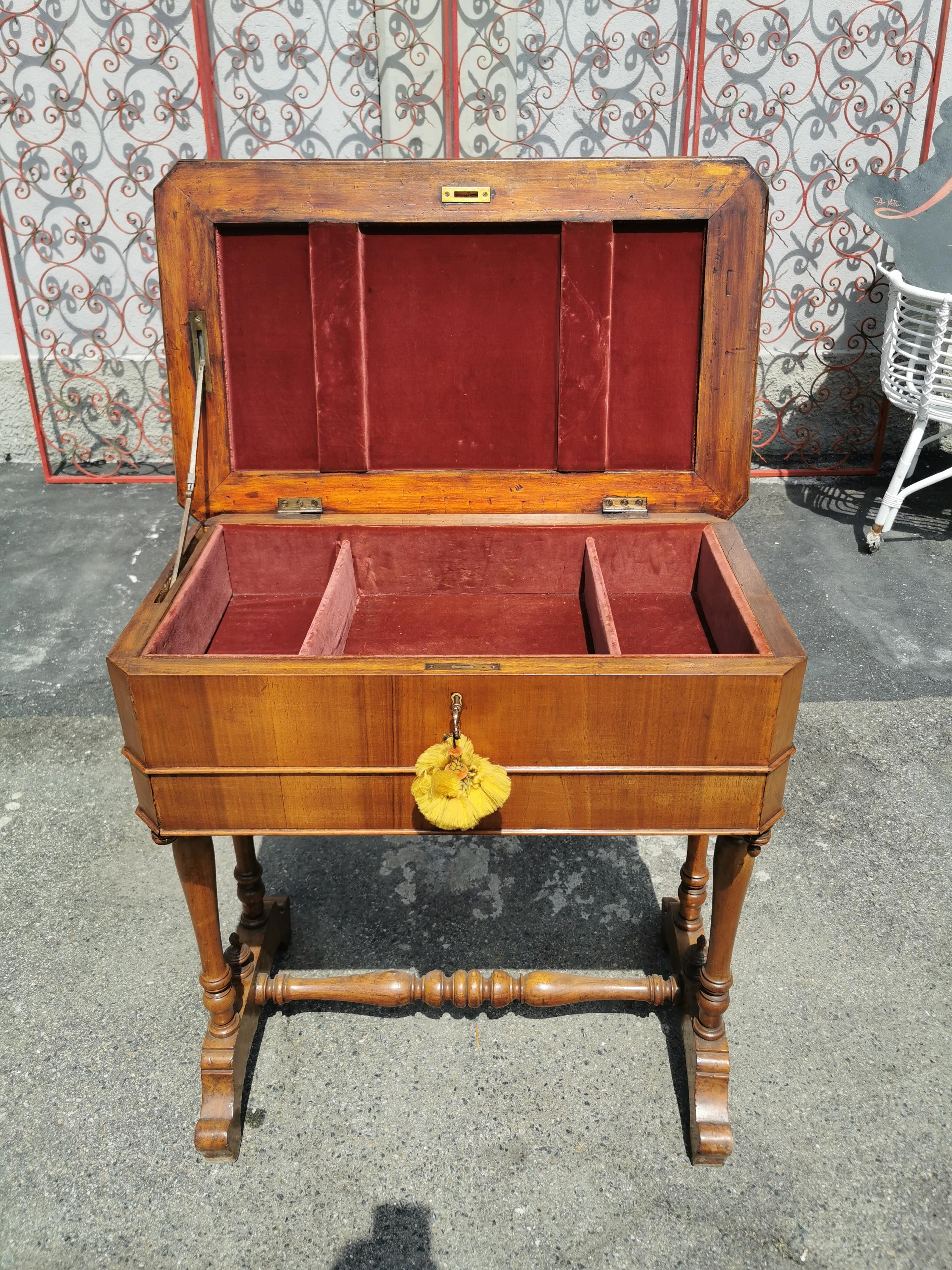 Mid-19th Century 19th Century Marquetry Side Table in Rosewood  For Sale