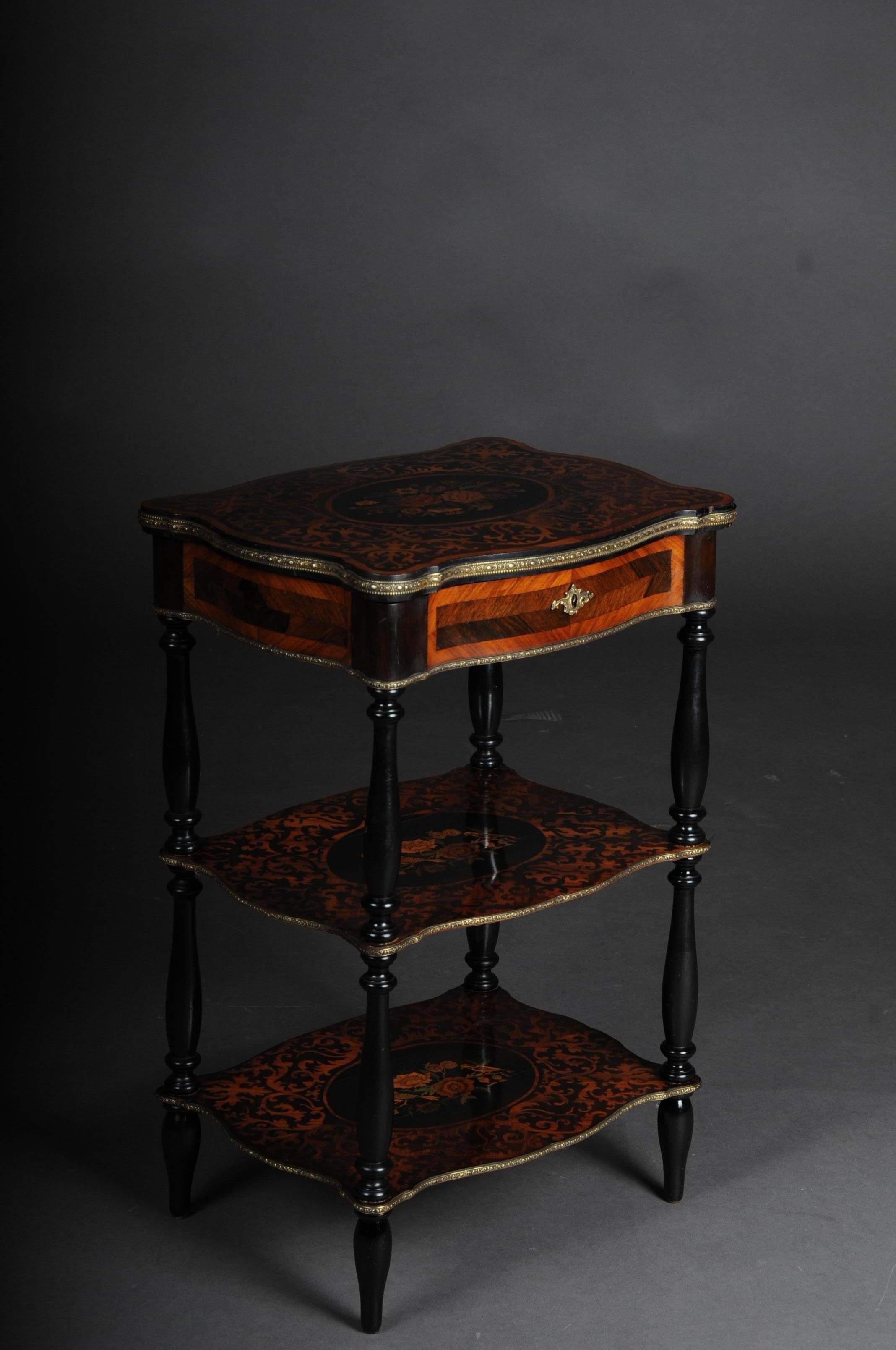 Napoléon III Table d'appoint en marqueterie du 19ème siècle avec boîte à bijoux, vers 1870 en vente