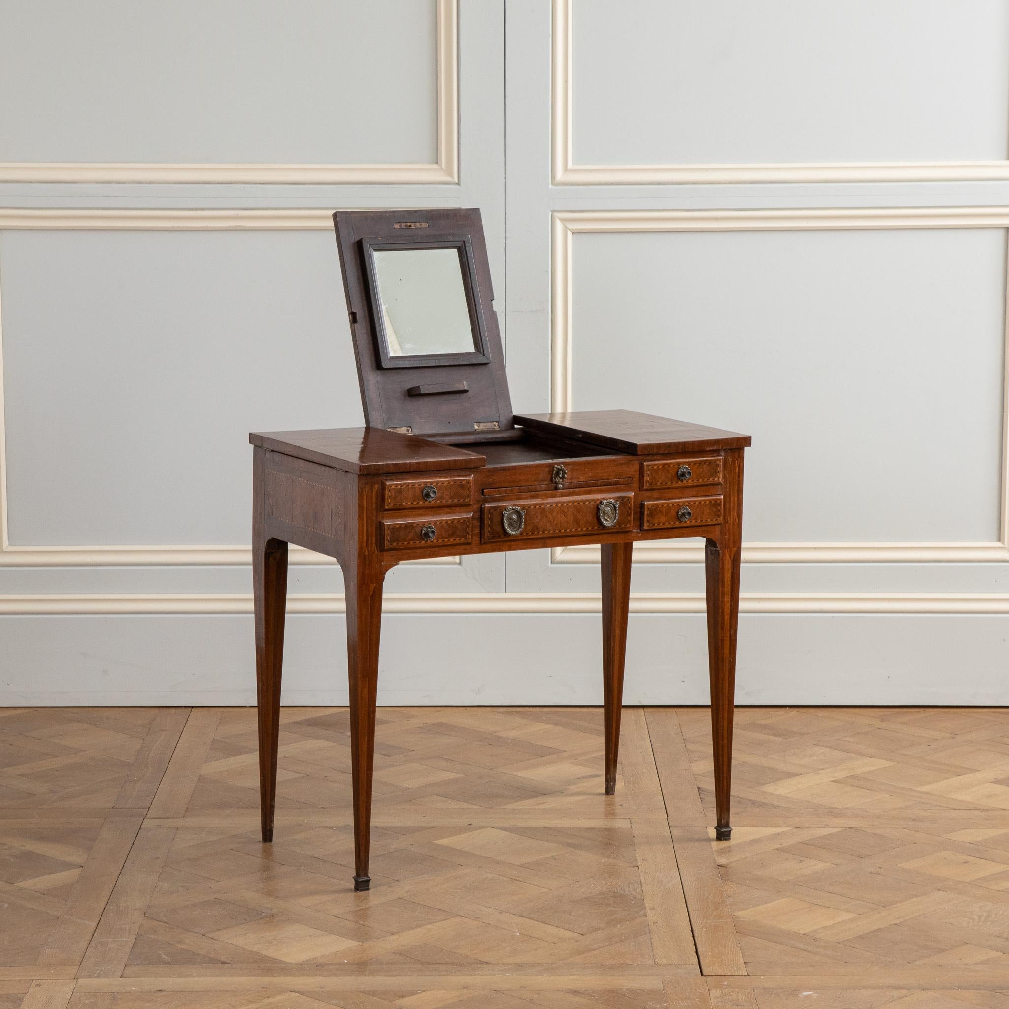 19th Century Marquetry Vanity Desk / Coiffeuse / Table De Toilette In Good Condition In London, Park Royal