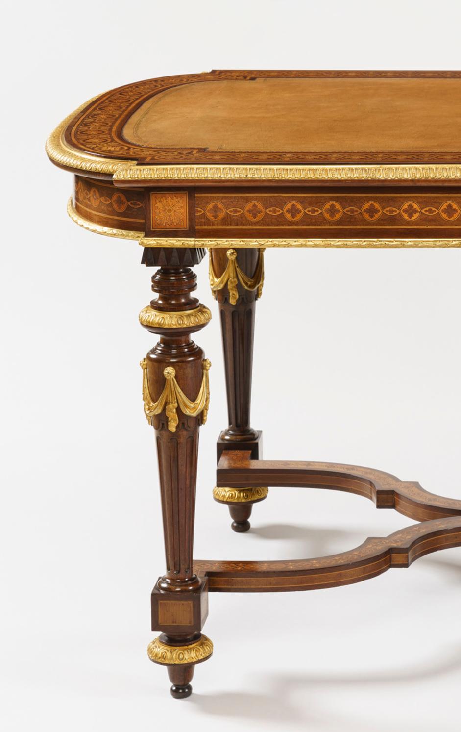 Schreibtisch mit Intarsien aus dem 19. Jahrhundert in der Art von Holland & Sons im Zustand „Gut“ im Angebot in London, GB
