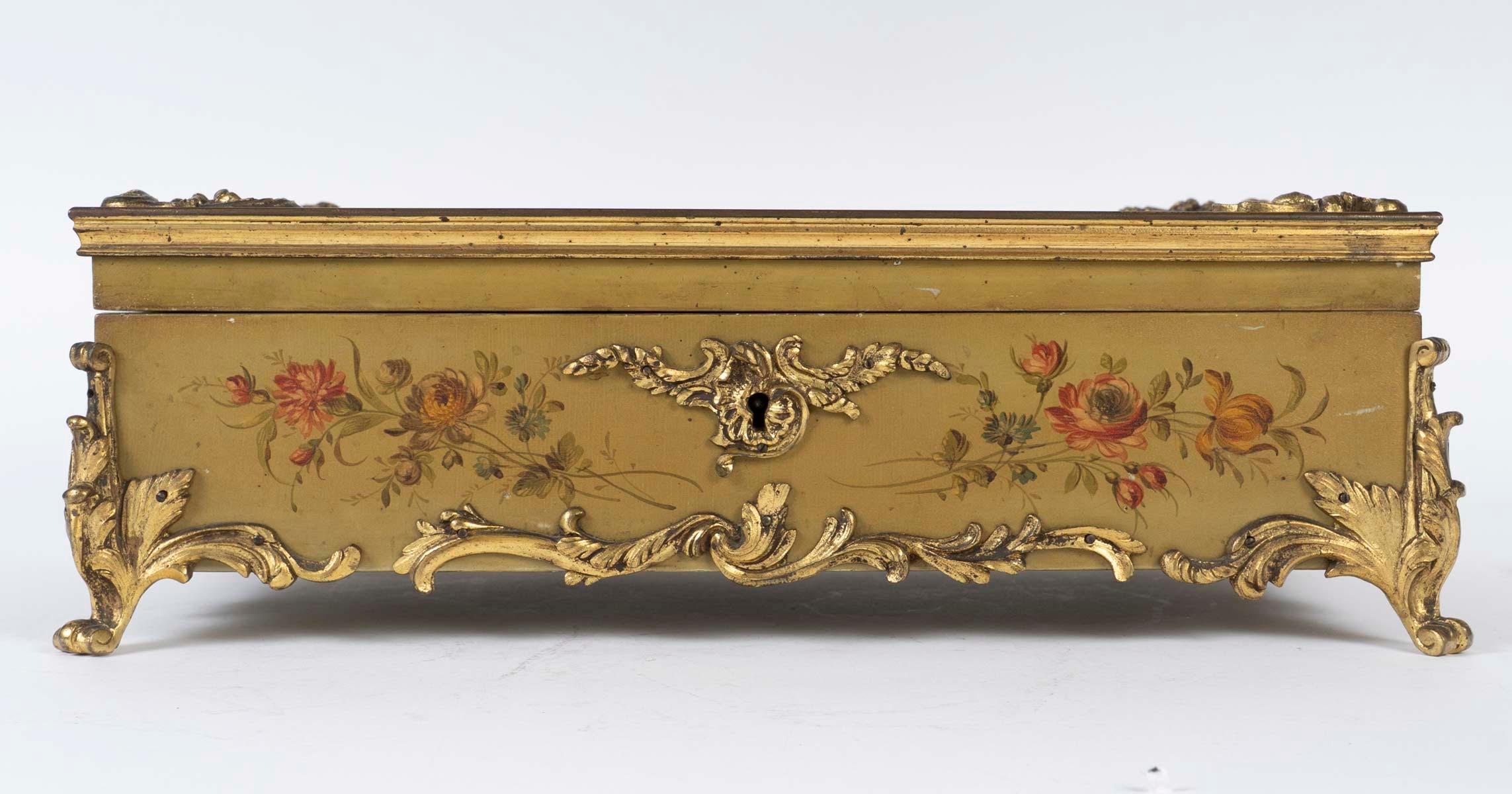 Scatola in bronzo dorato e vernice Martin del XIX secolo, periodo Napoleone III. in vendita 1