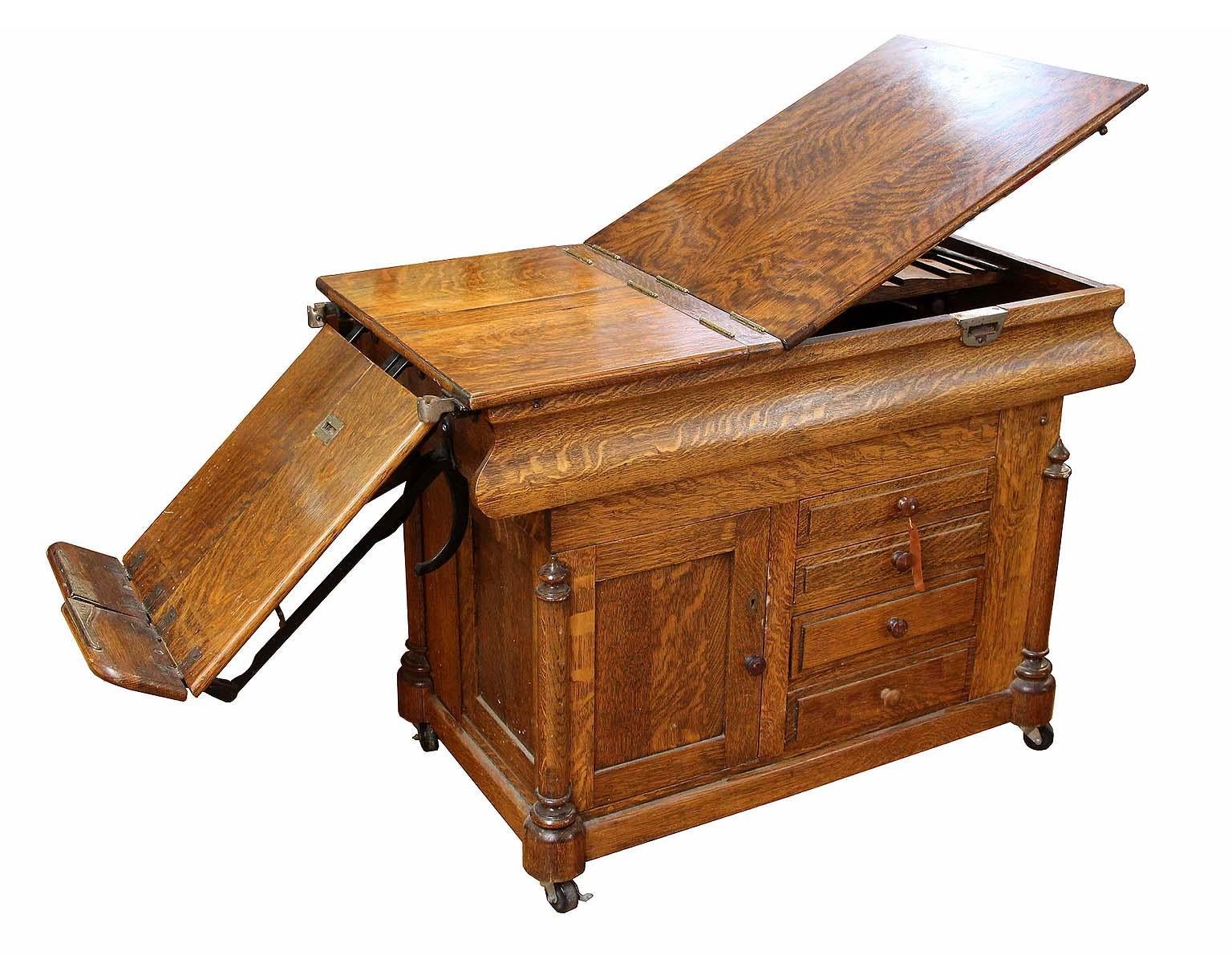 19th Century Medical Examination Table In Excellent Condition In Sag Harbor, NY