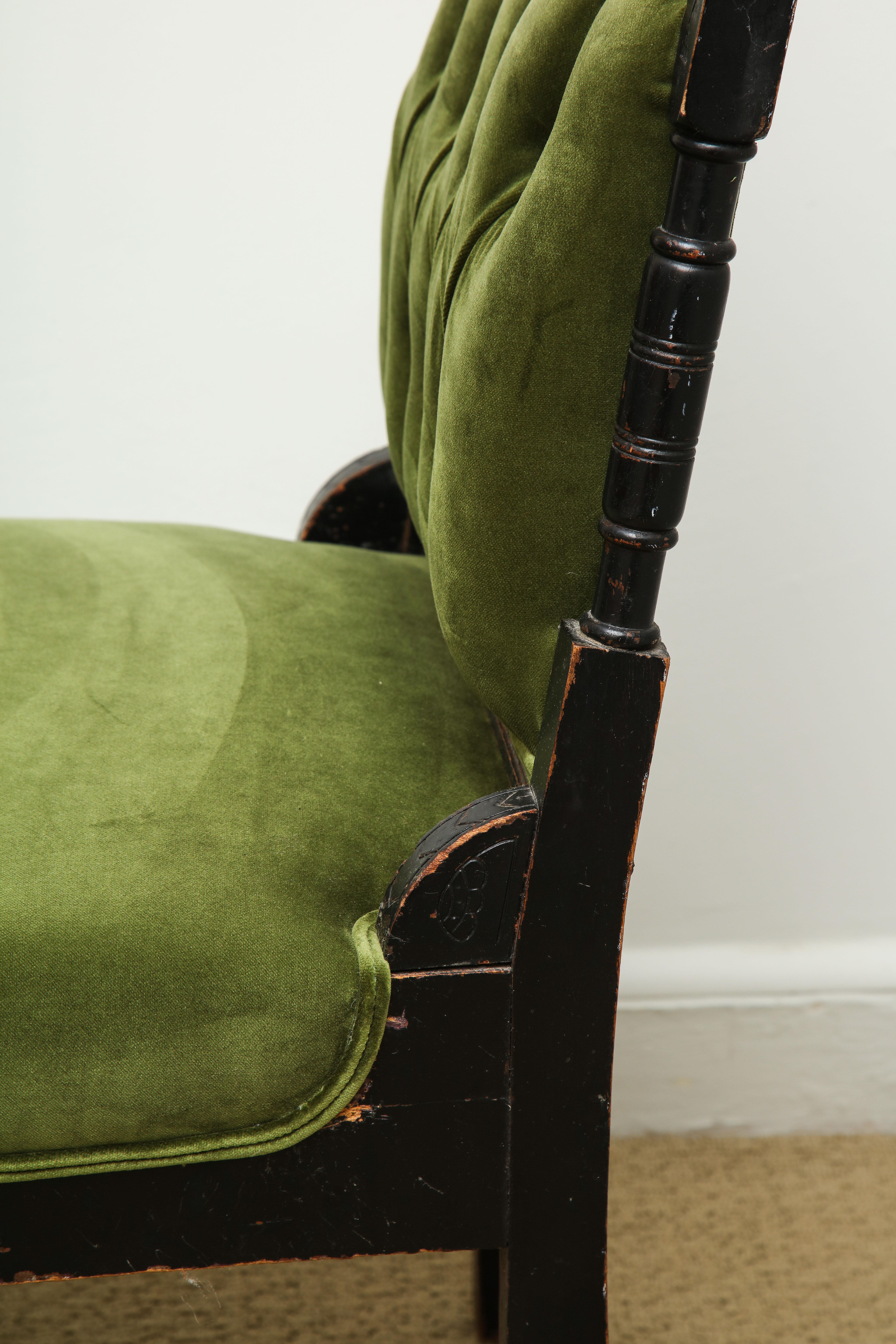 19th Century Medieval Green Velvet Chair For Sale 3