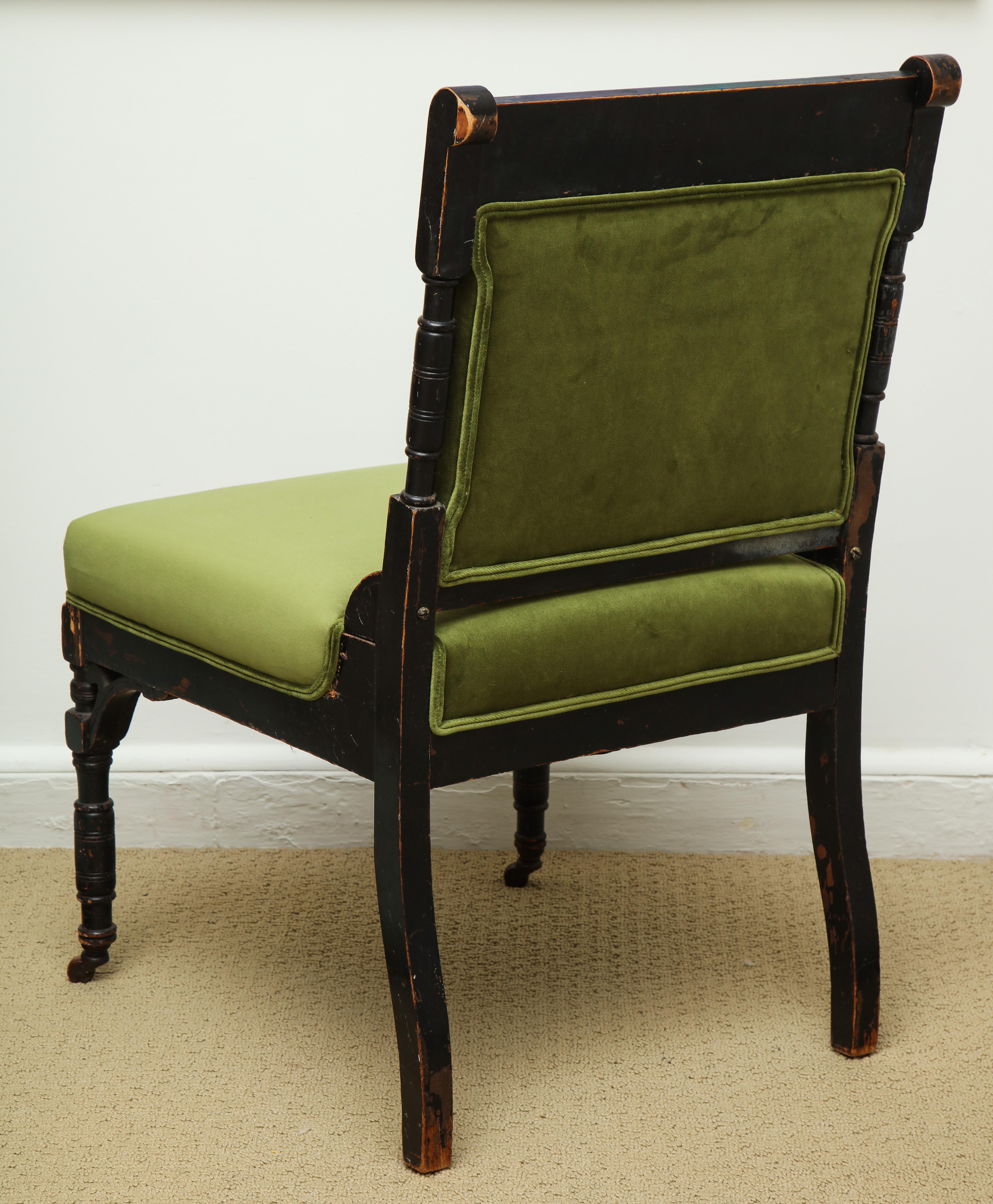 19th Century Medieval Green Velvet Chair For Sale 4