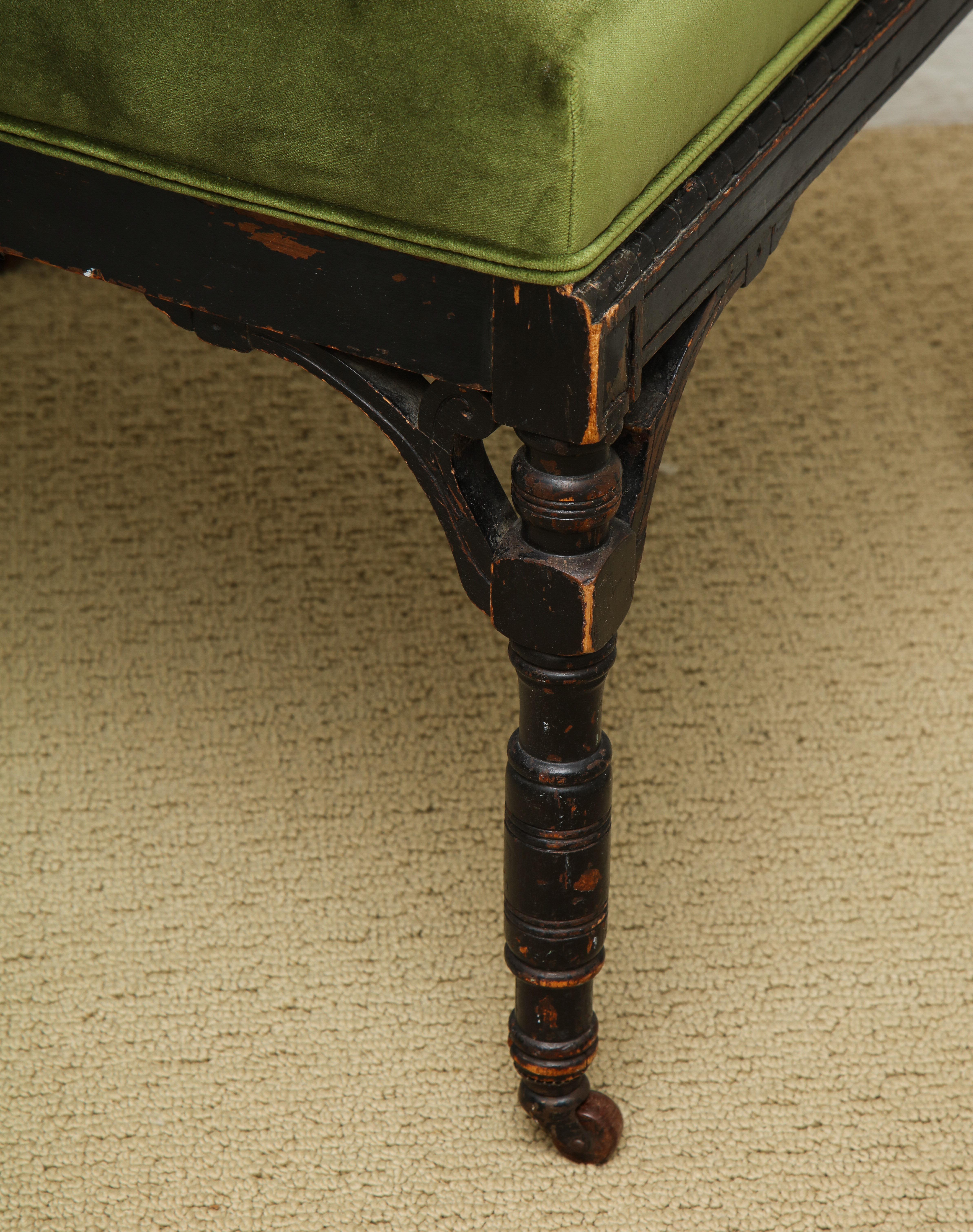 19th Century Medieval Green Velvet Chair For Sale 7