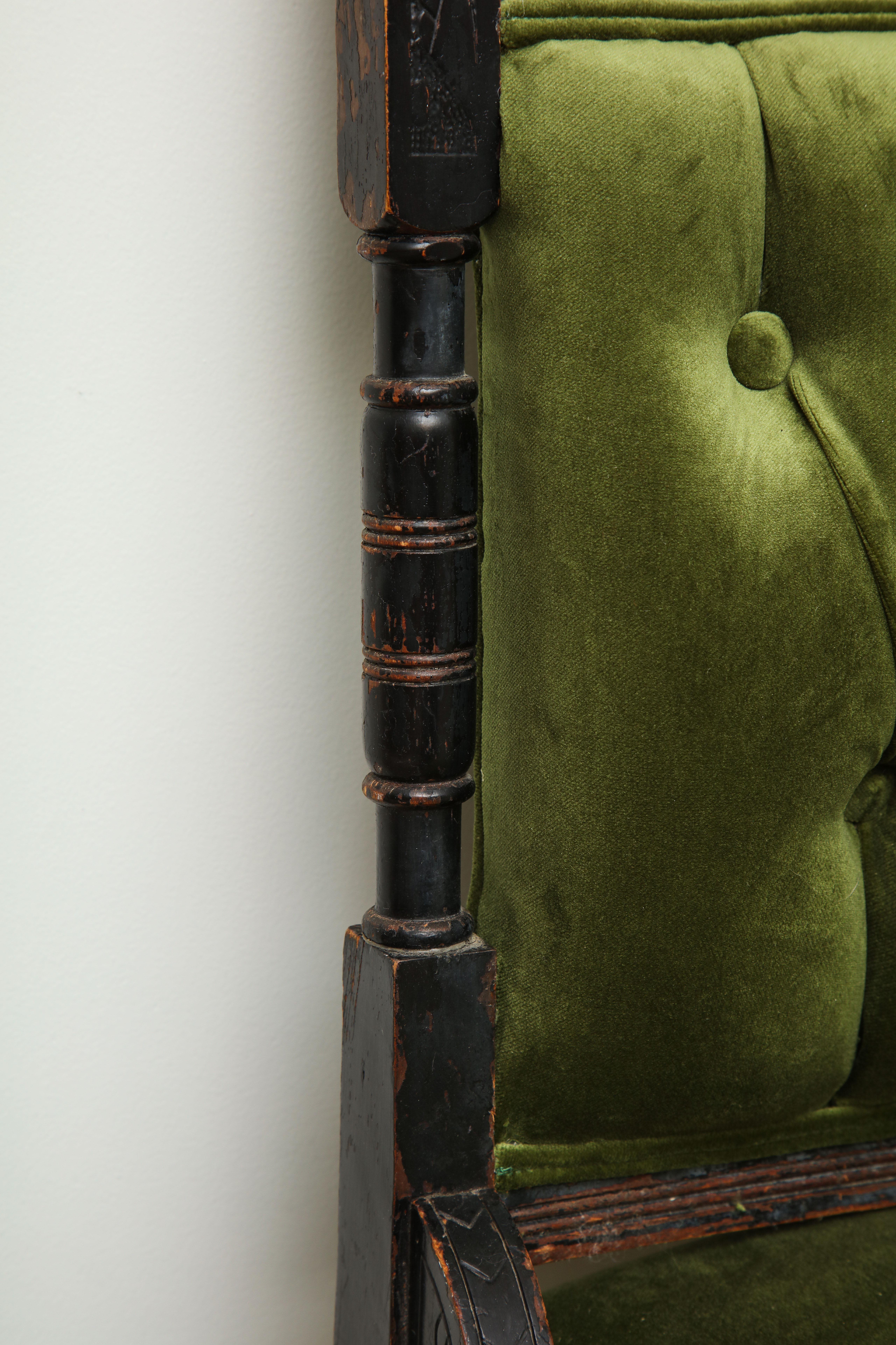 19th Century Medieval Green Velvet Chair For Sale 1